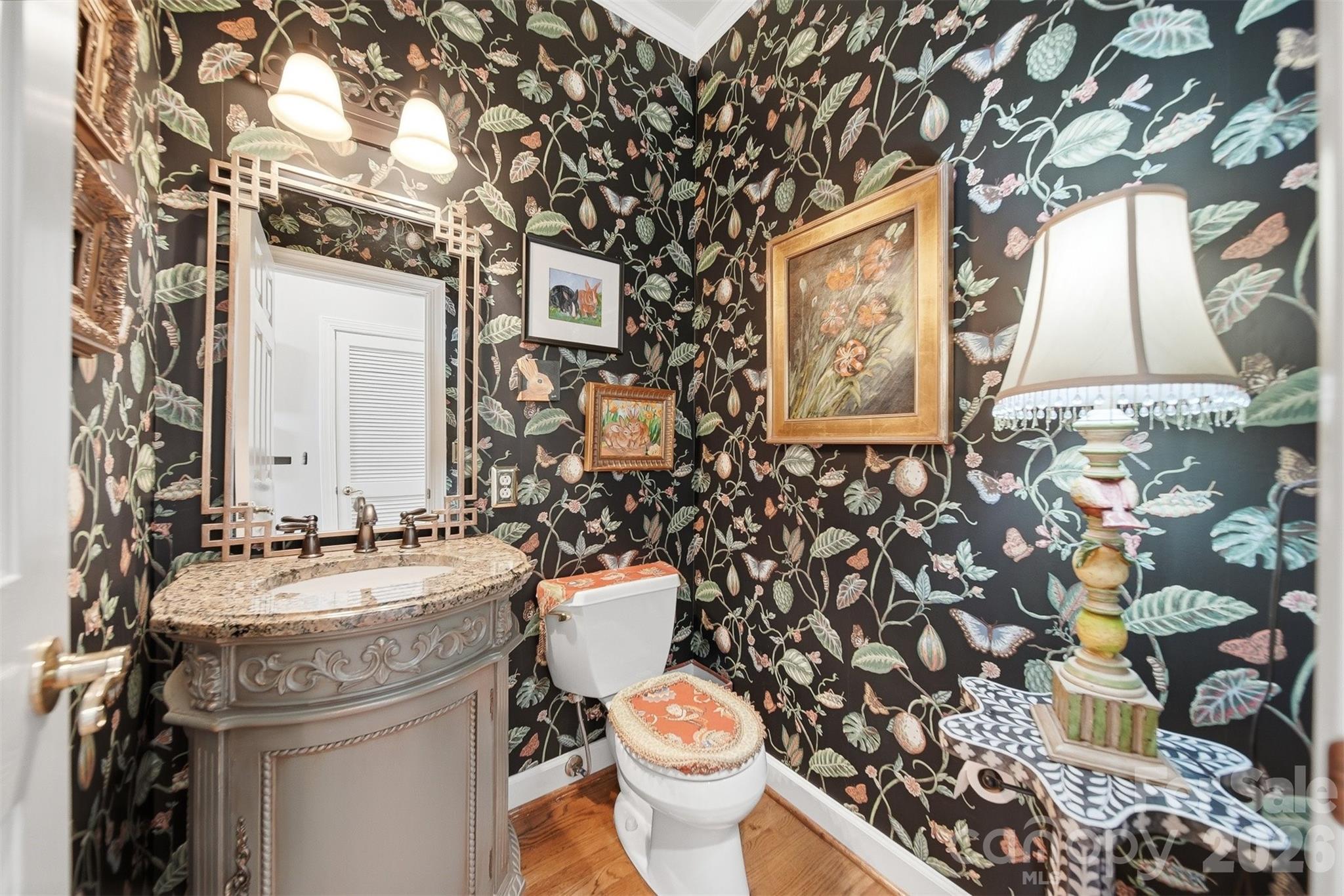 3704 8th Street Place NW — Hickory