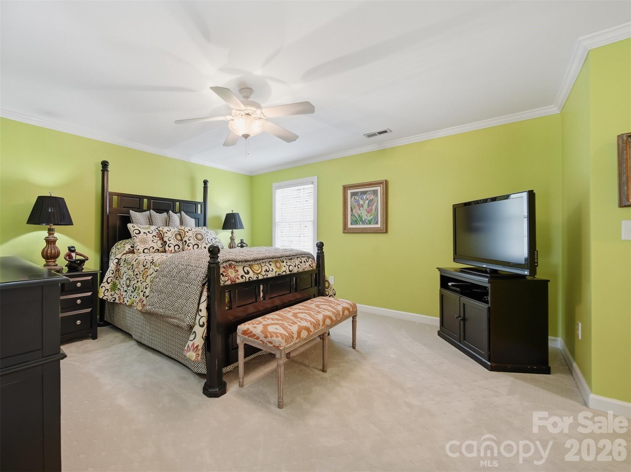 3704 8th Street Place NW — Hickory