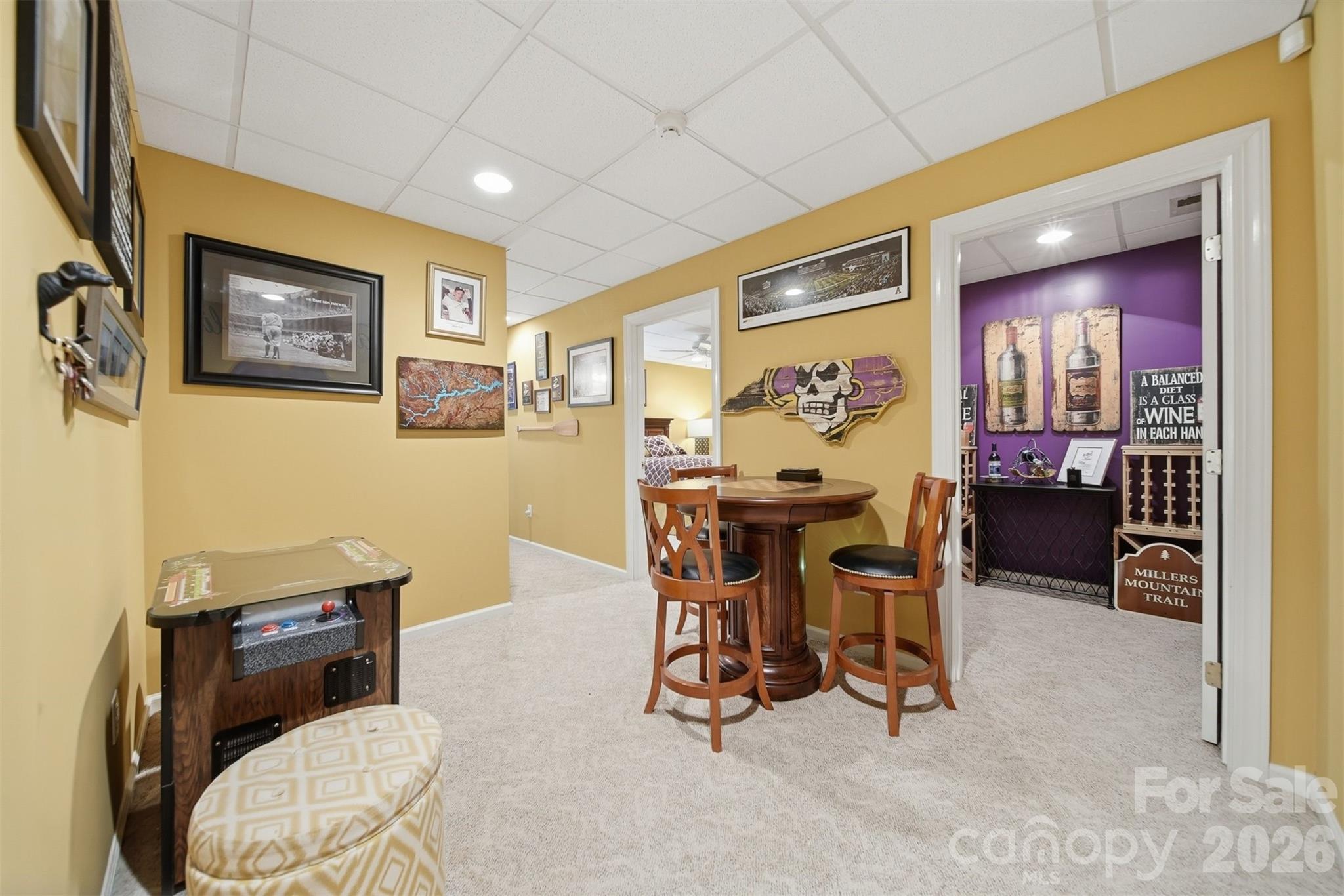 3704 8th Street Place NW — Hickory