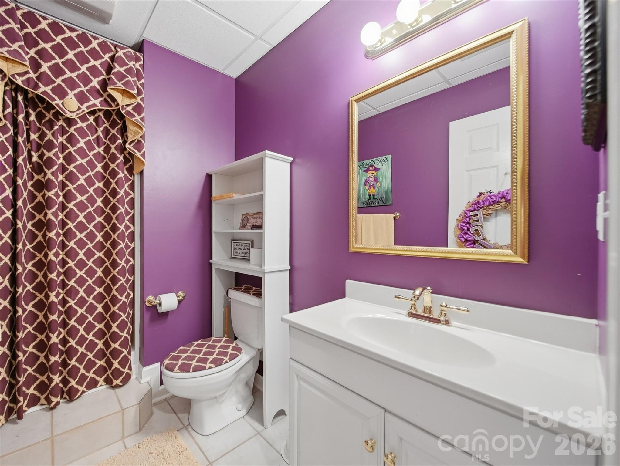 3704 8th Street Place NW — Hickory