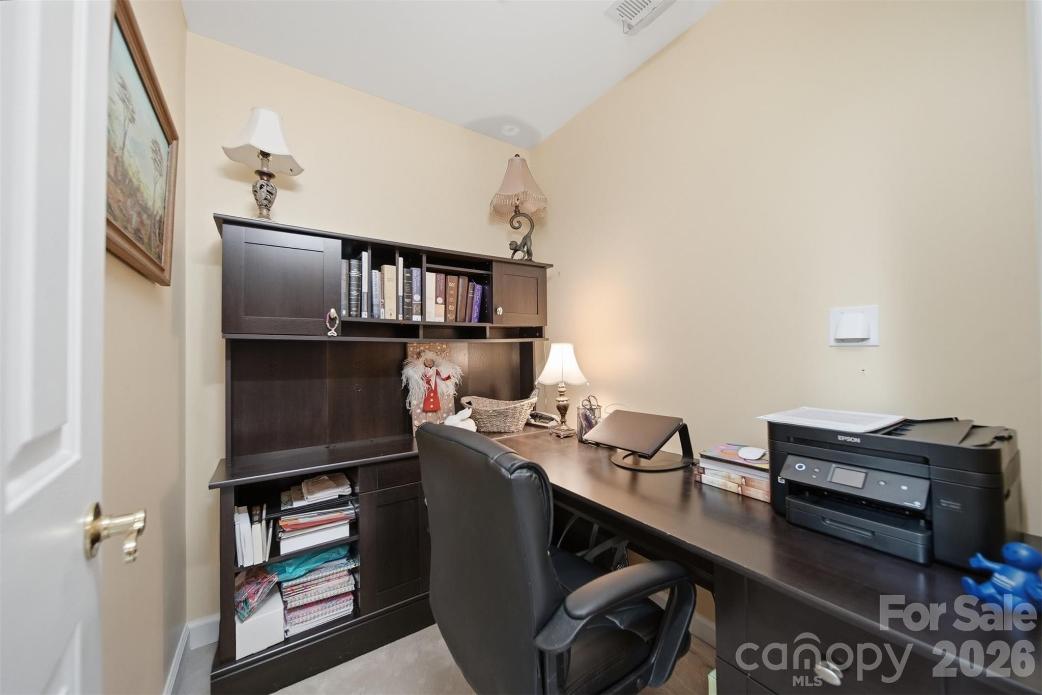 3704 8th Street Place NW — Hickory