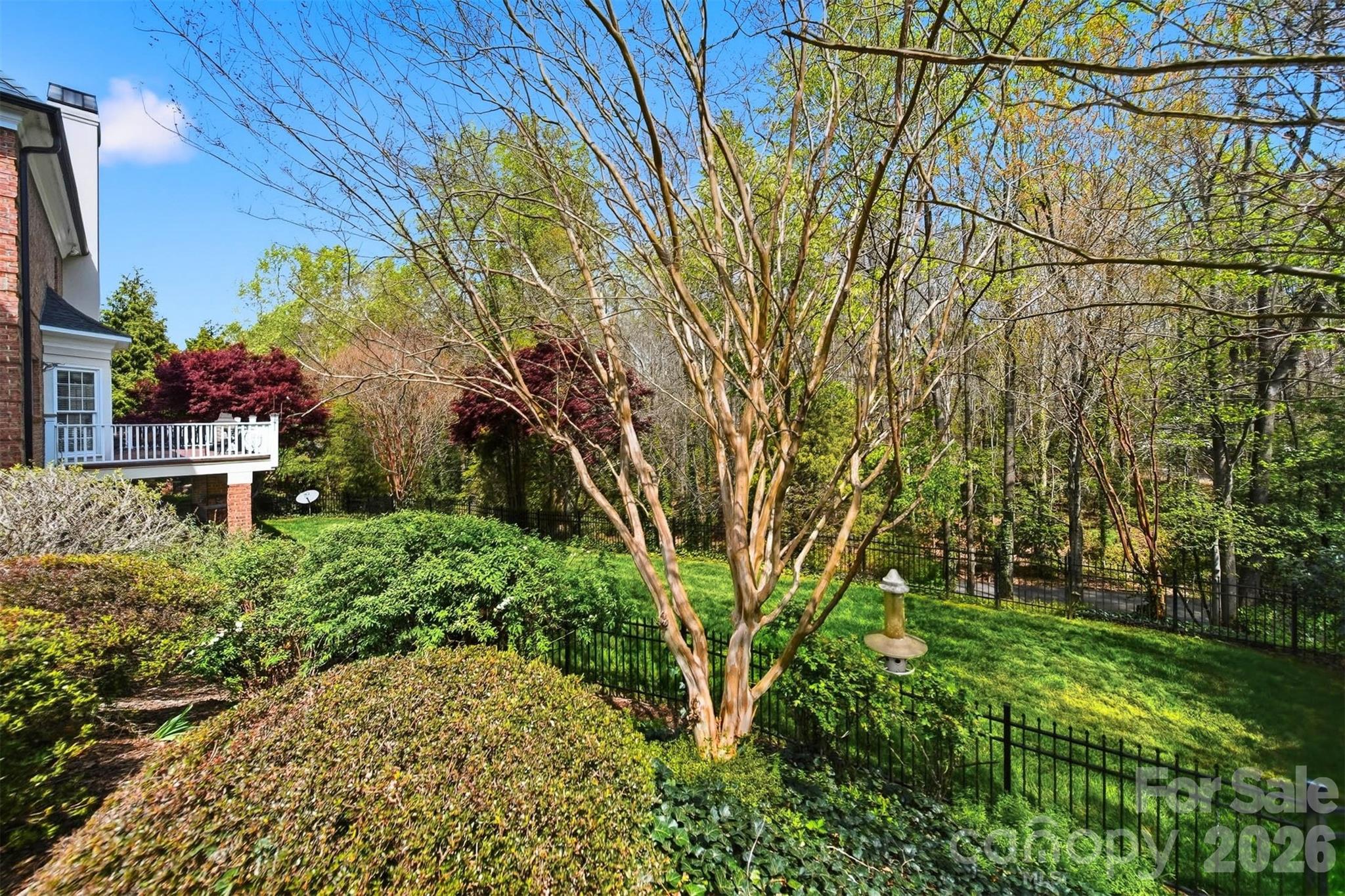 3704 8th Street Place NW — Hickory
