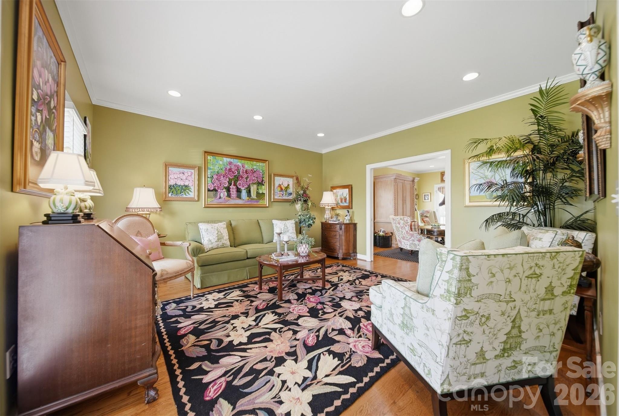 3704 8th Street Place NW — Hickory