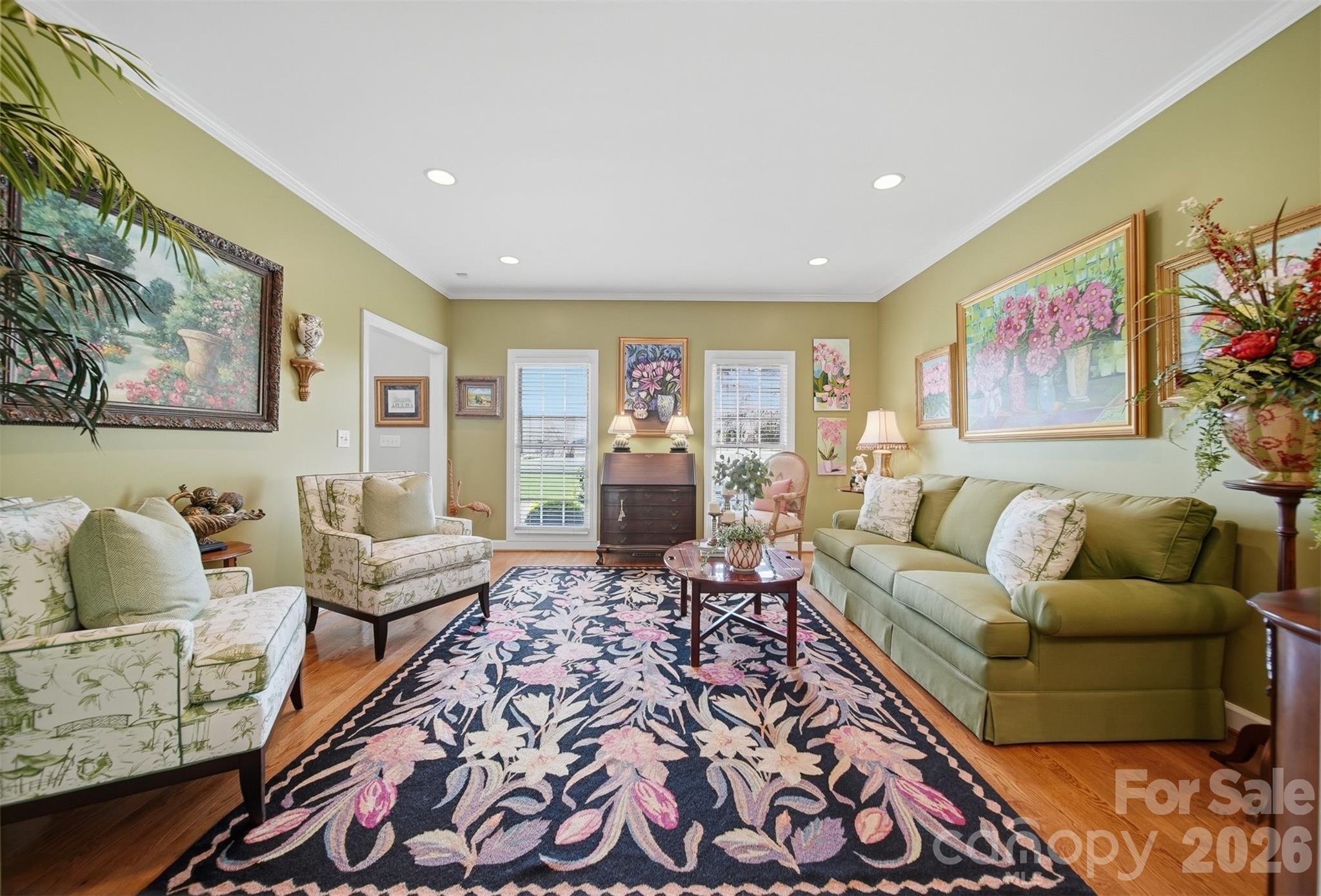 3704 8th Street Place NW — Hickory