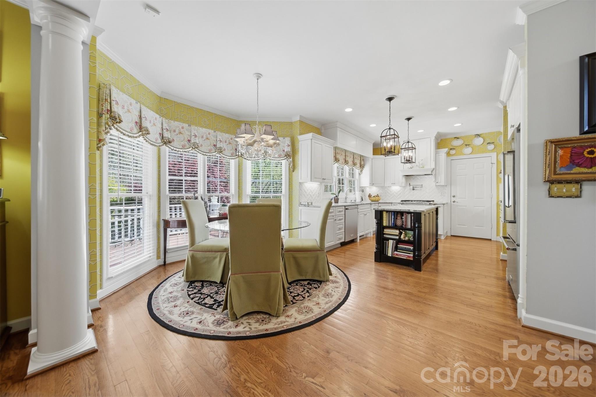 3704 8th Street Place NW — Hickory