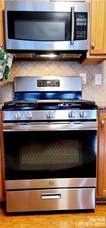 15404 Crossing Gate Drive — Cornelius