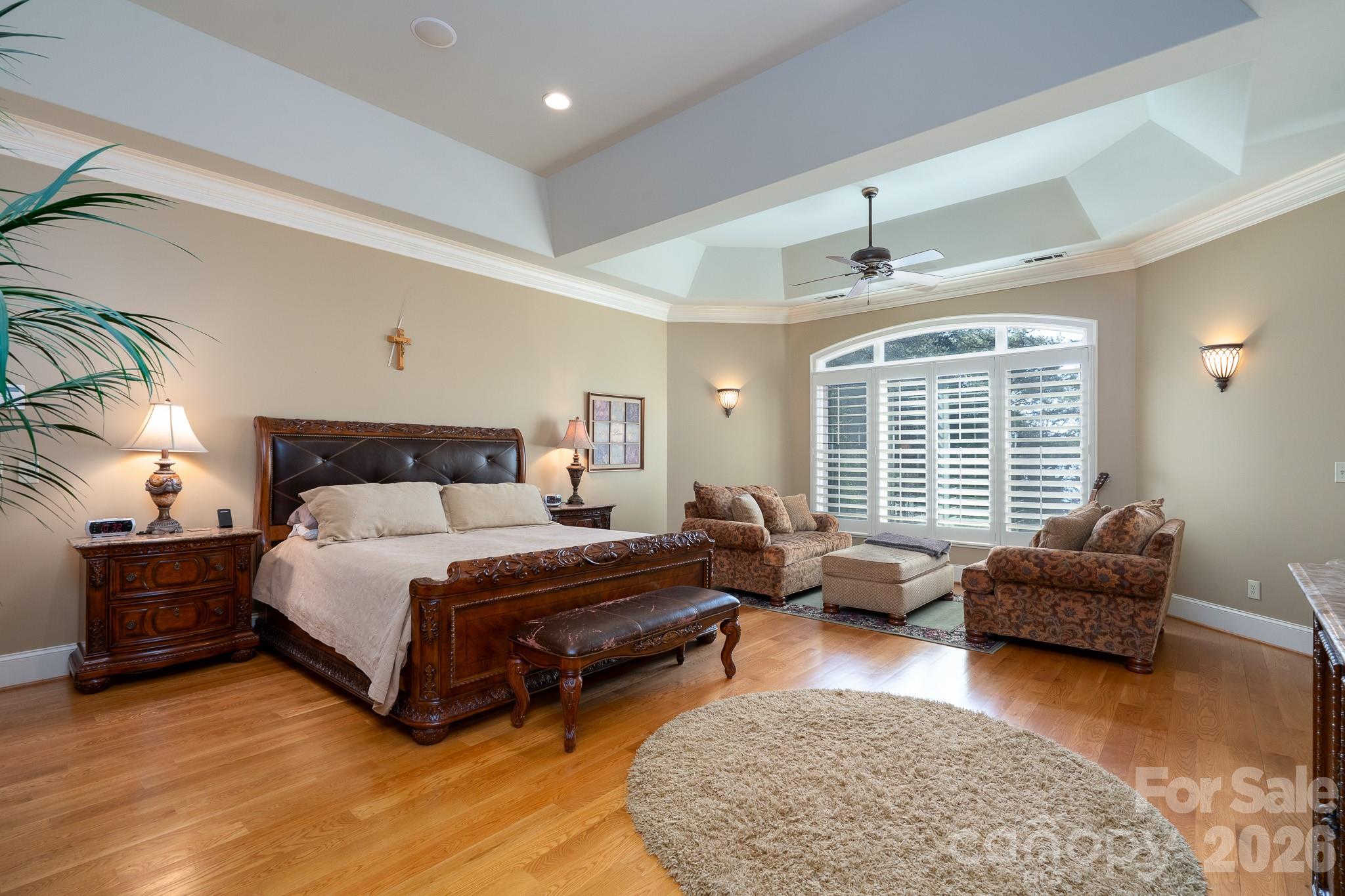 144 Moss Bank Court — New London