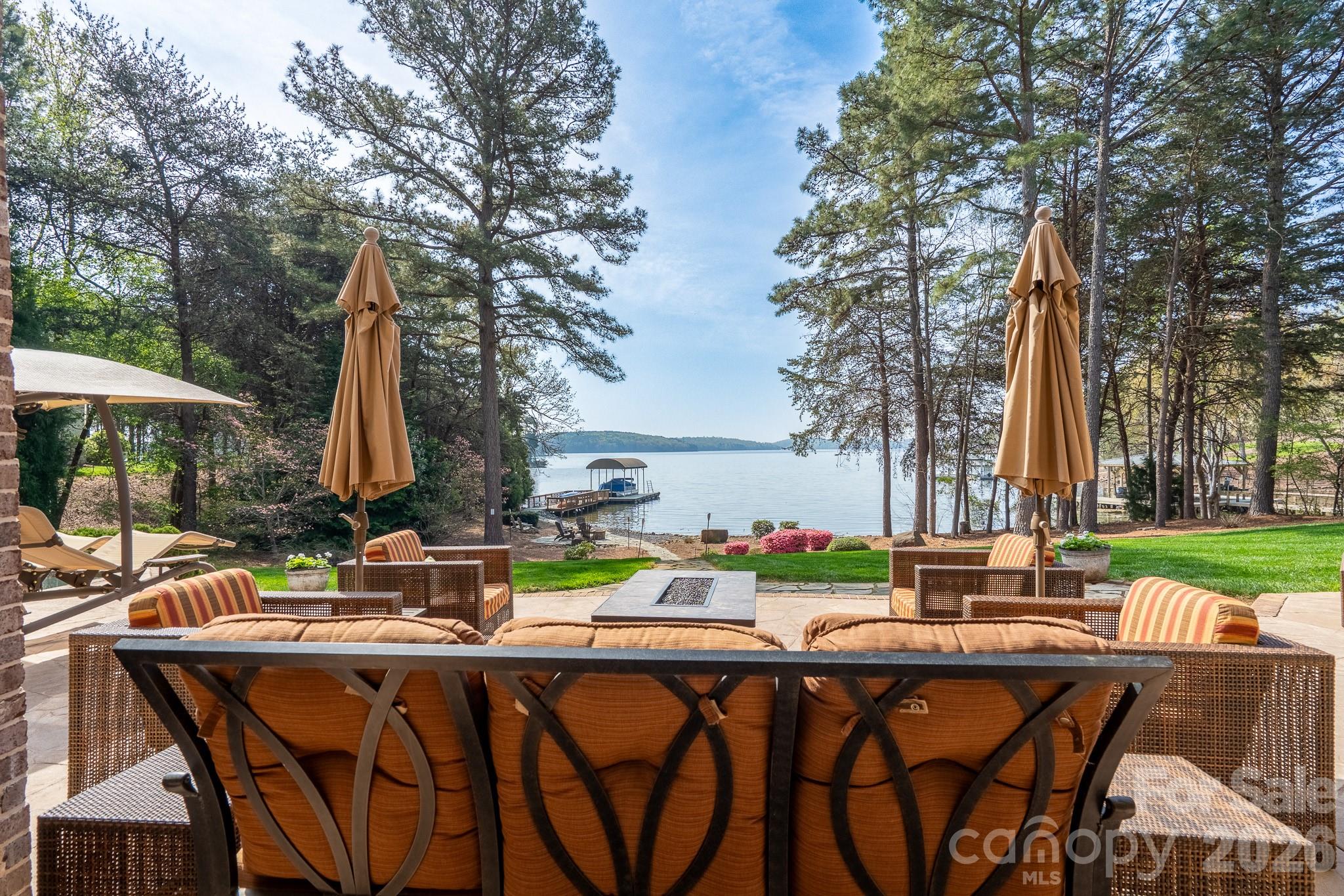 144 Moss Bank Court — New London
