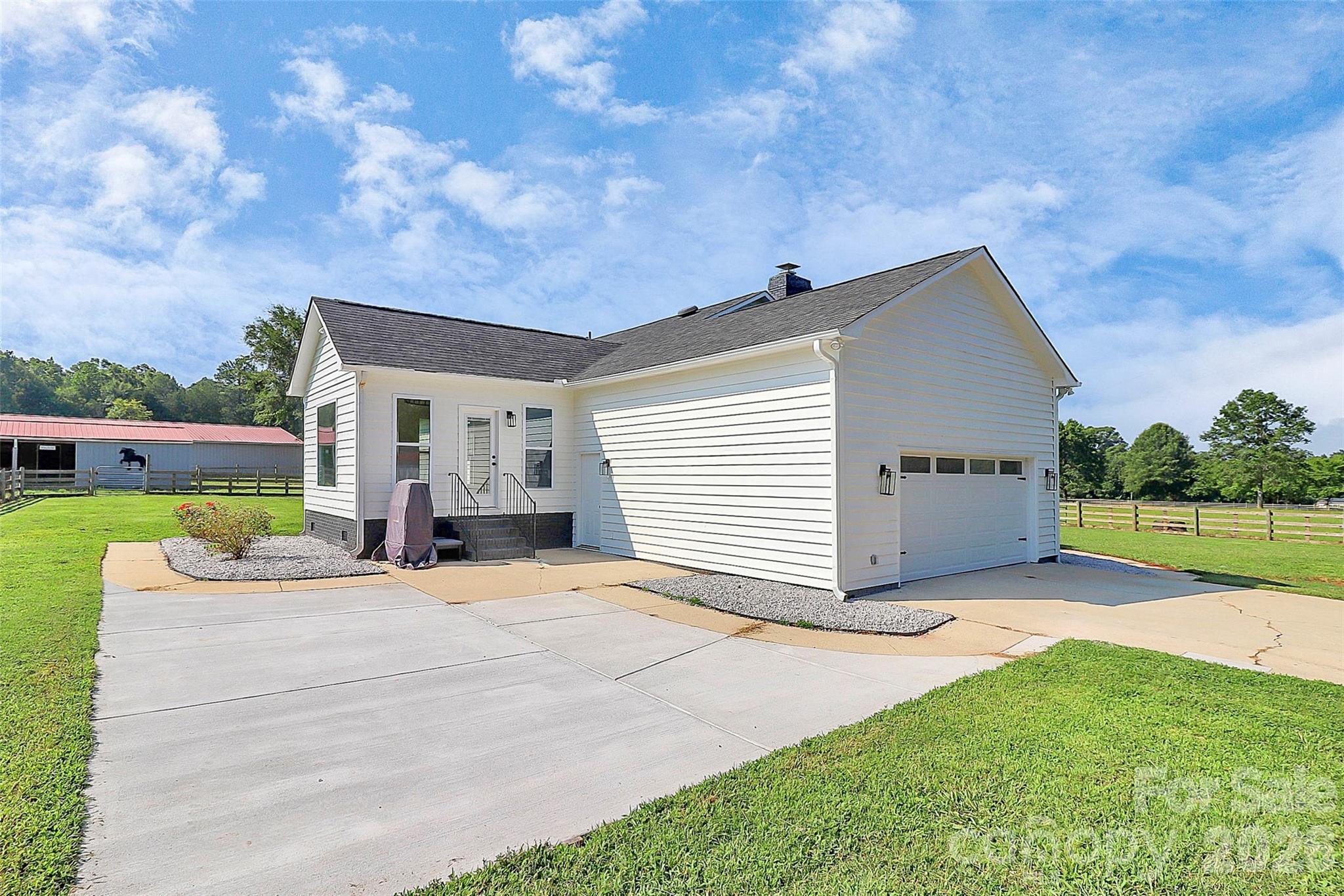 5008 Steele Village Road — Rock Hill