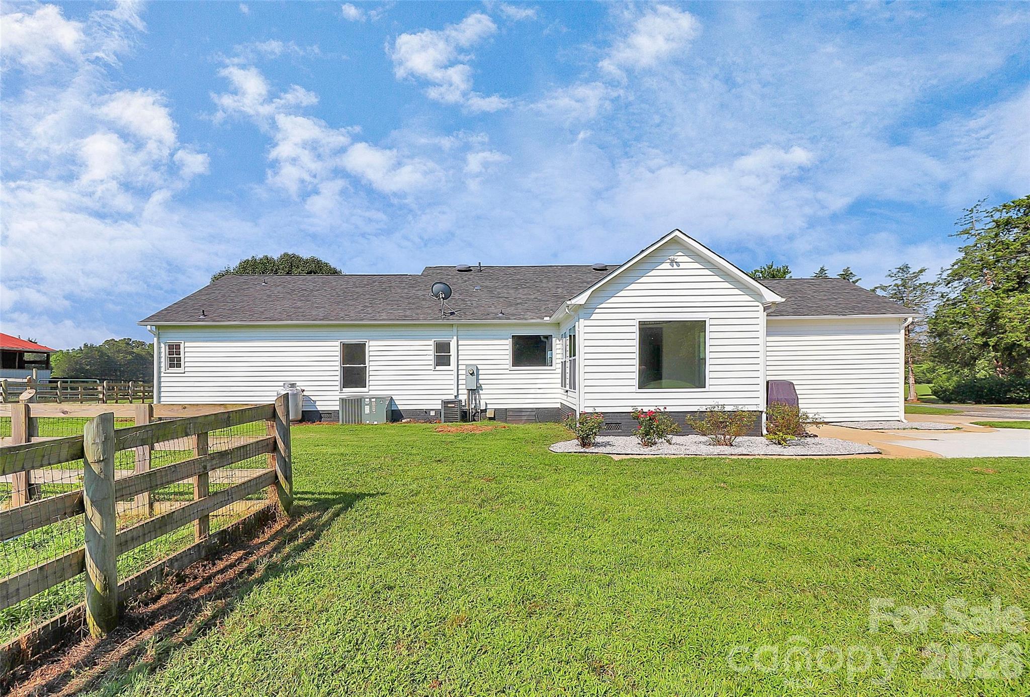 5008 Steele Village Road — Rock Hill