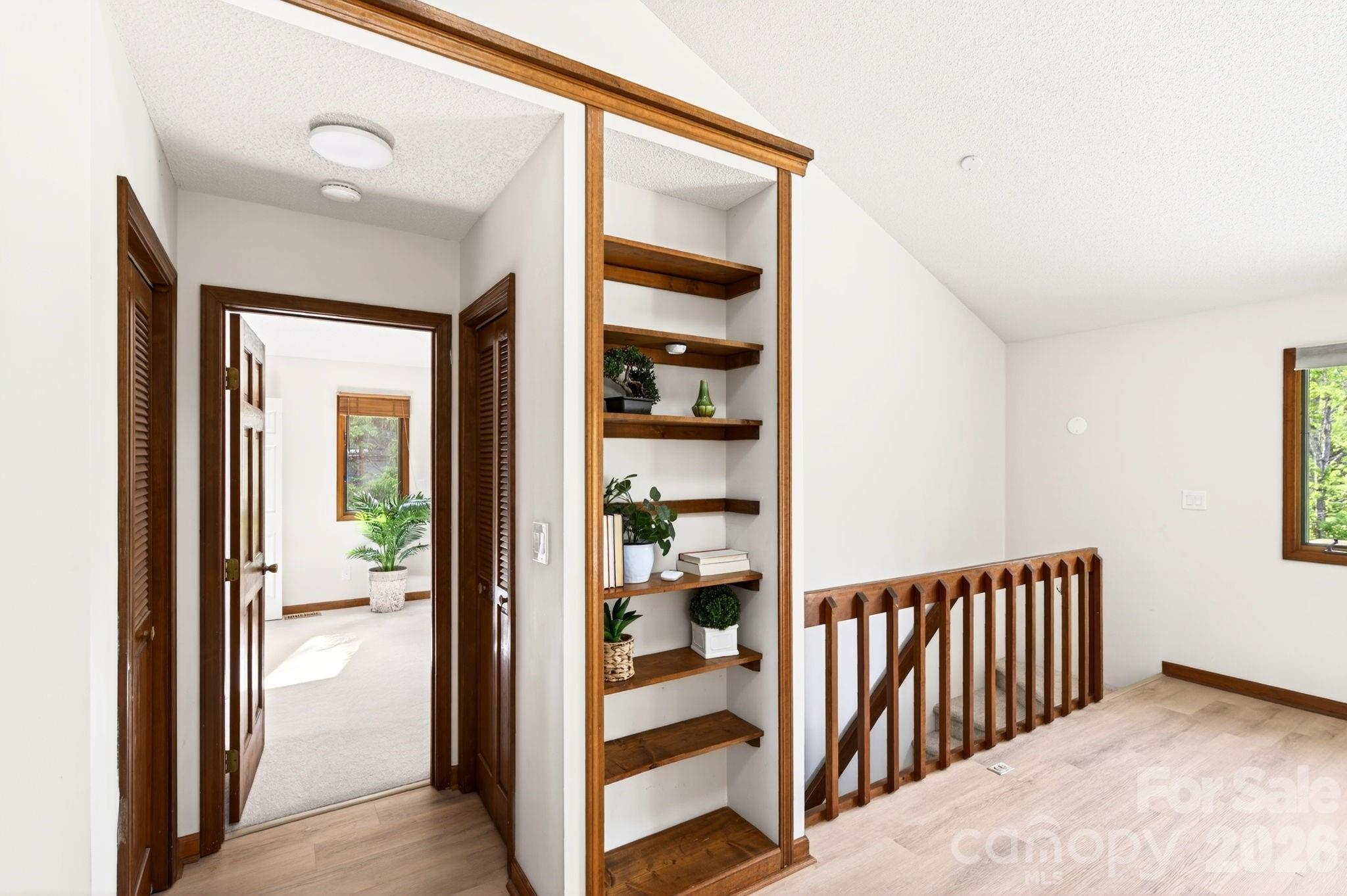 4 Zachary Ridge Road — Asheville