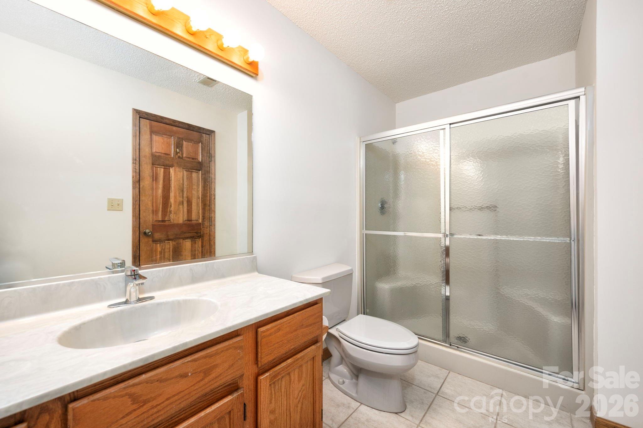 4 Zachary Ridge Road — Asheville