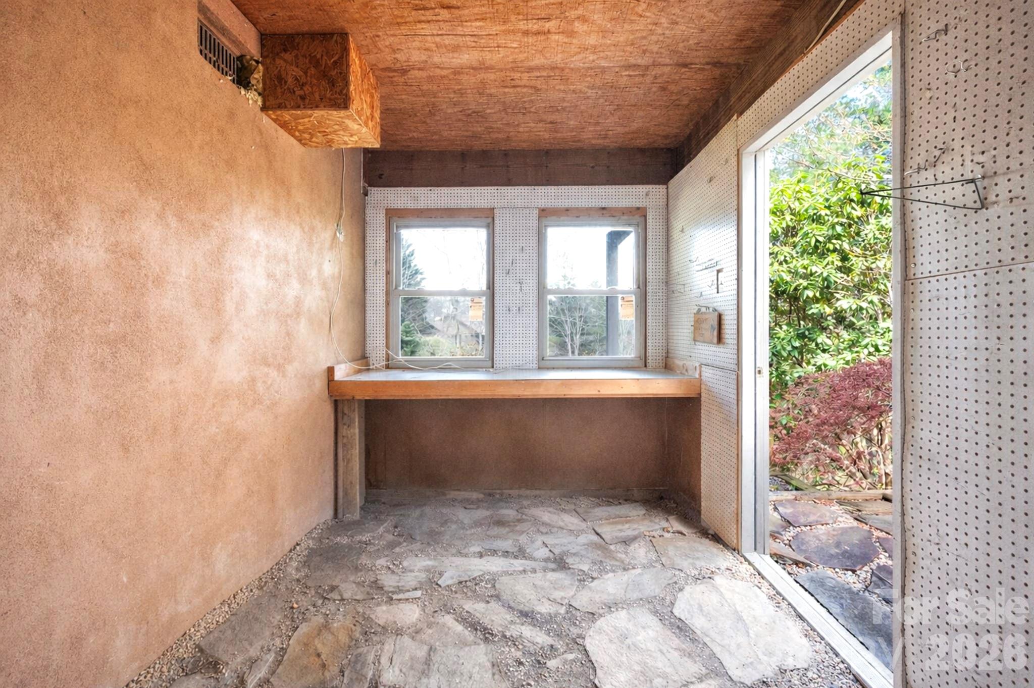 4 Zachary Ridge Road — Asheville