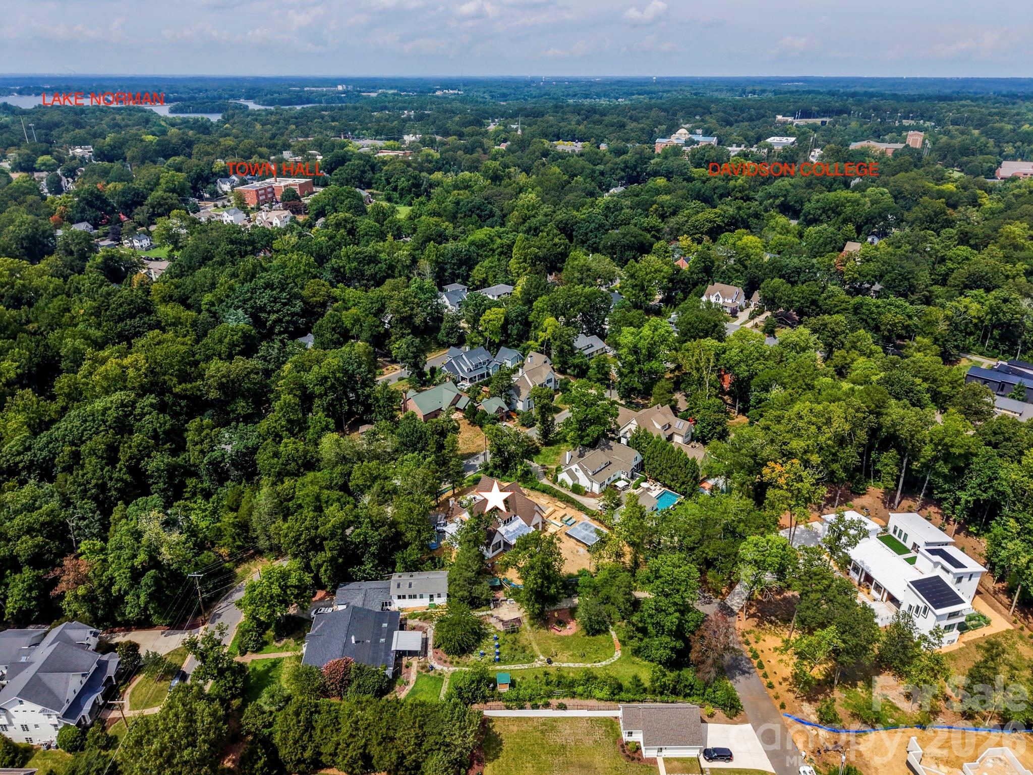 541 Greenway Street — Davidson