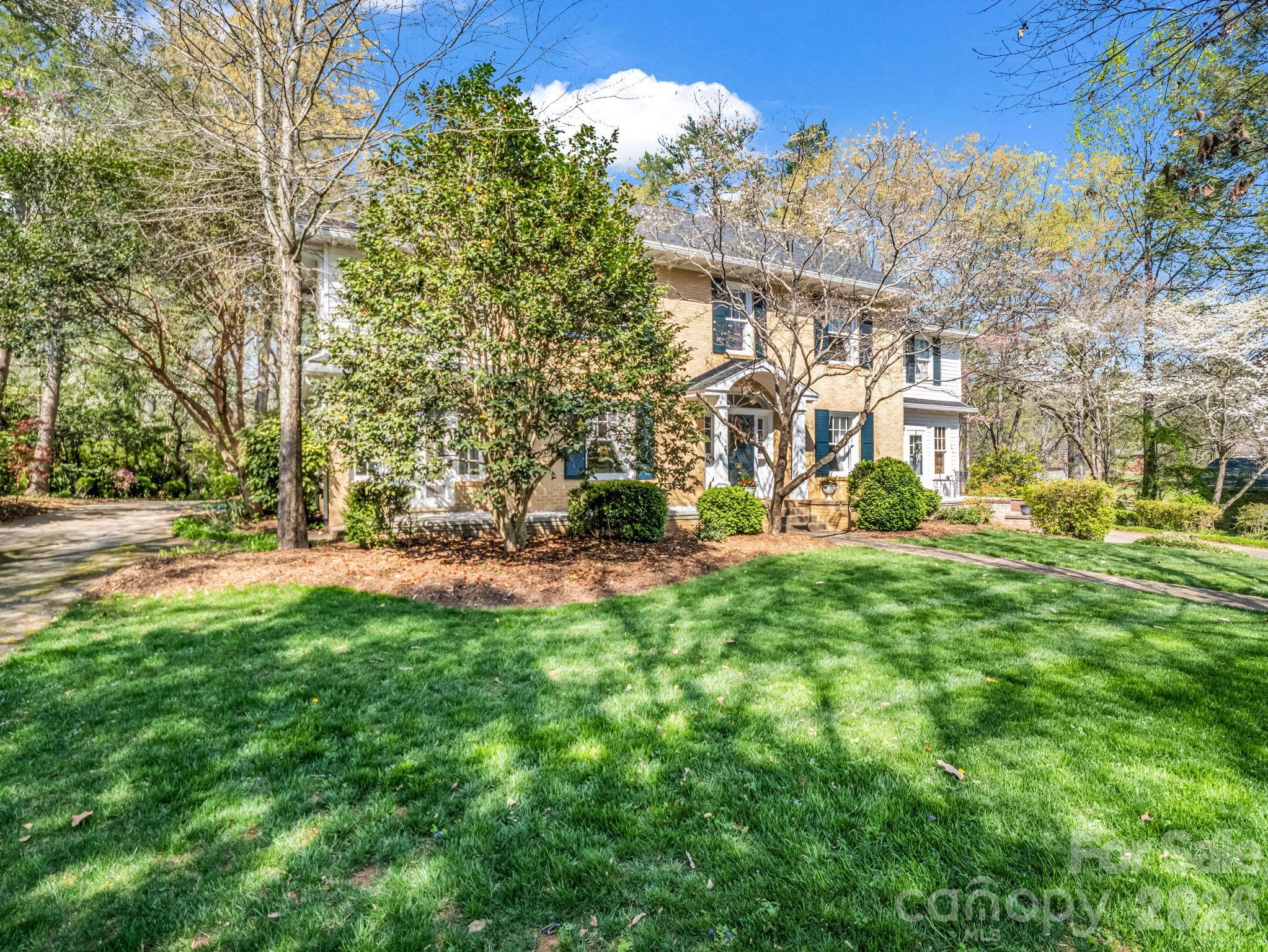 527 N Main Street — Rutherfordton