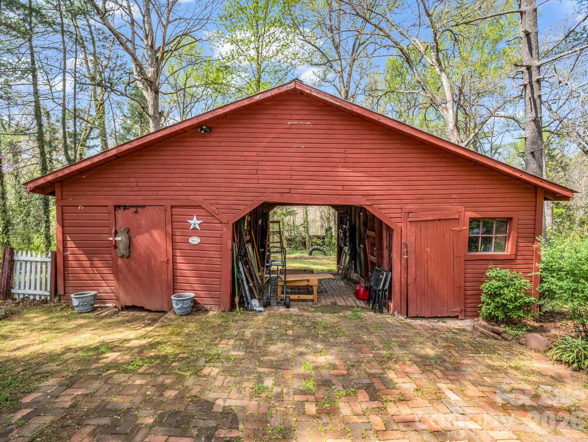 527 N Main Street — Rutherfordton