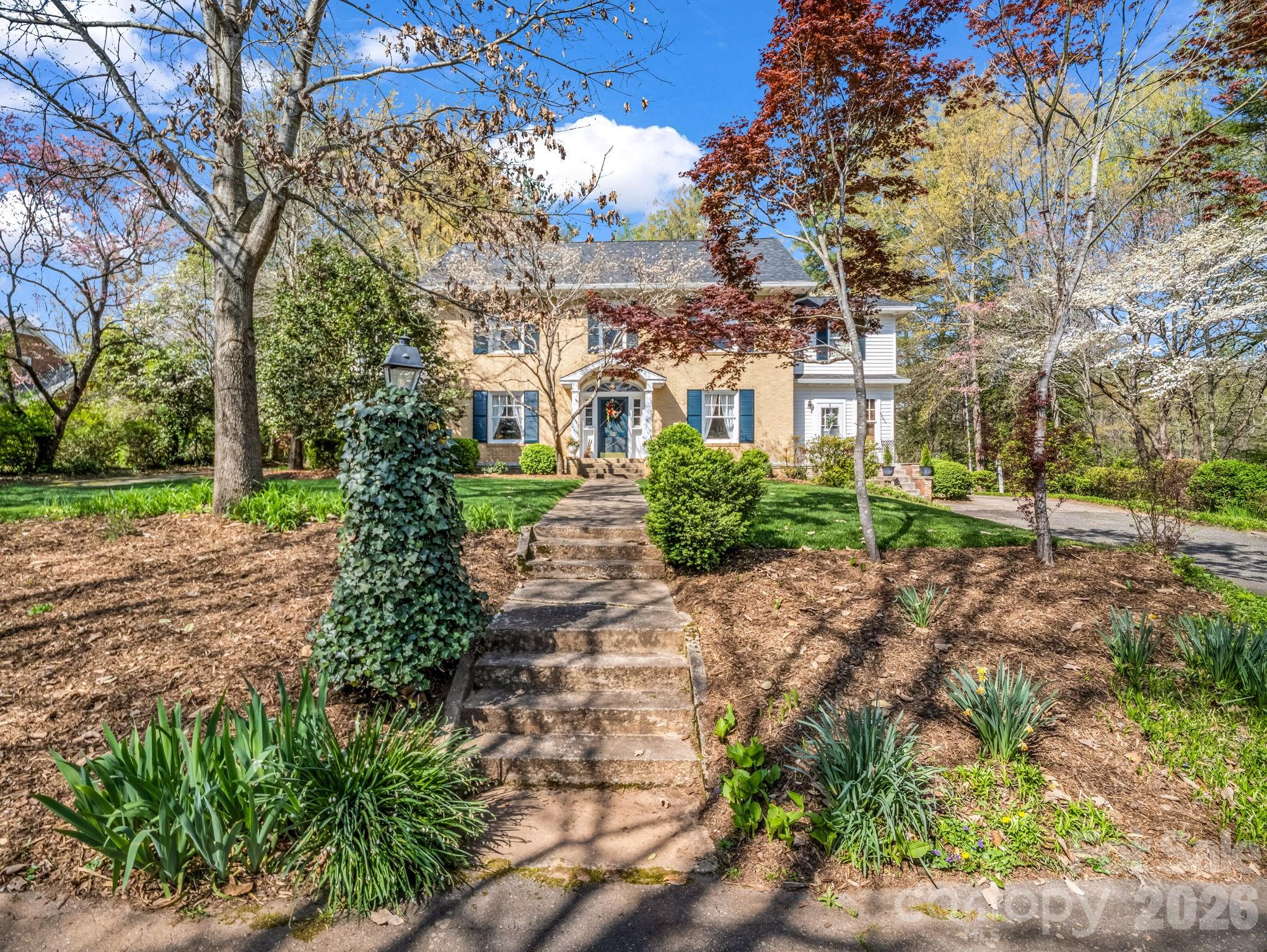 527 N Main Street — Rutherfordton