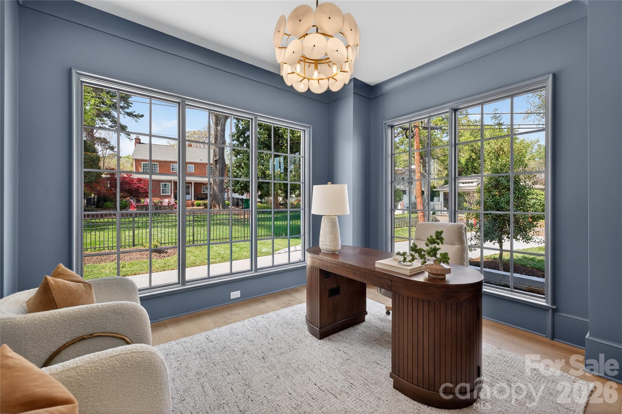 914 Edinburgh Lane — Charlotte