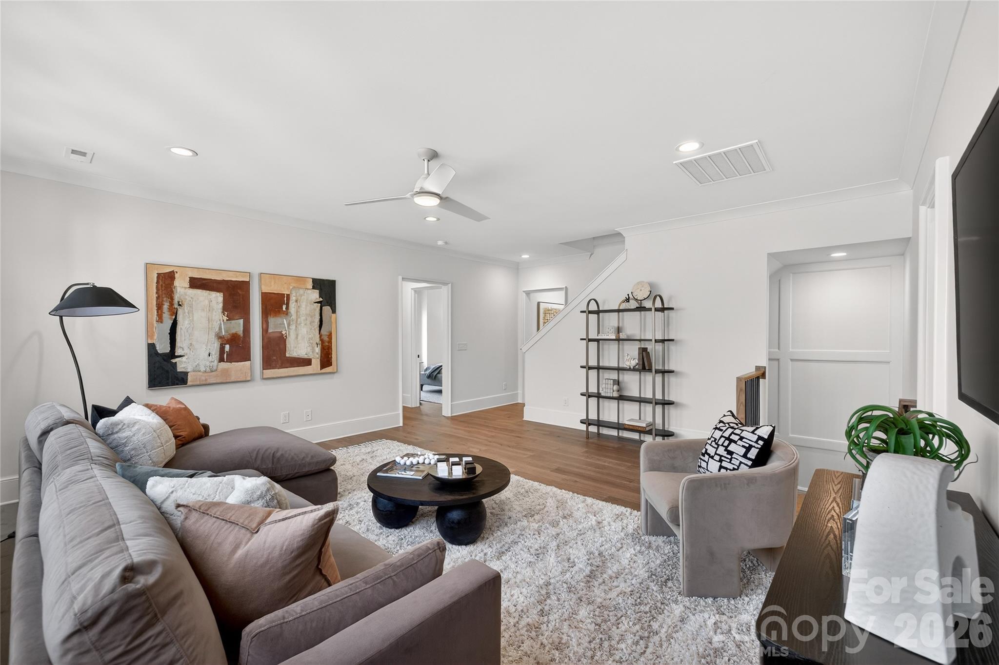 914 Edinburgh Lane — Charlotte