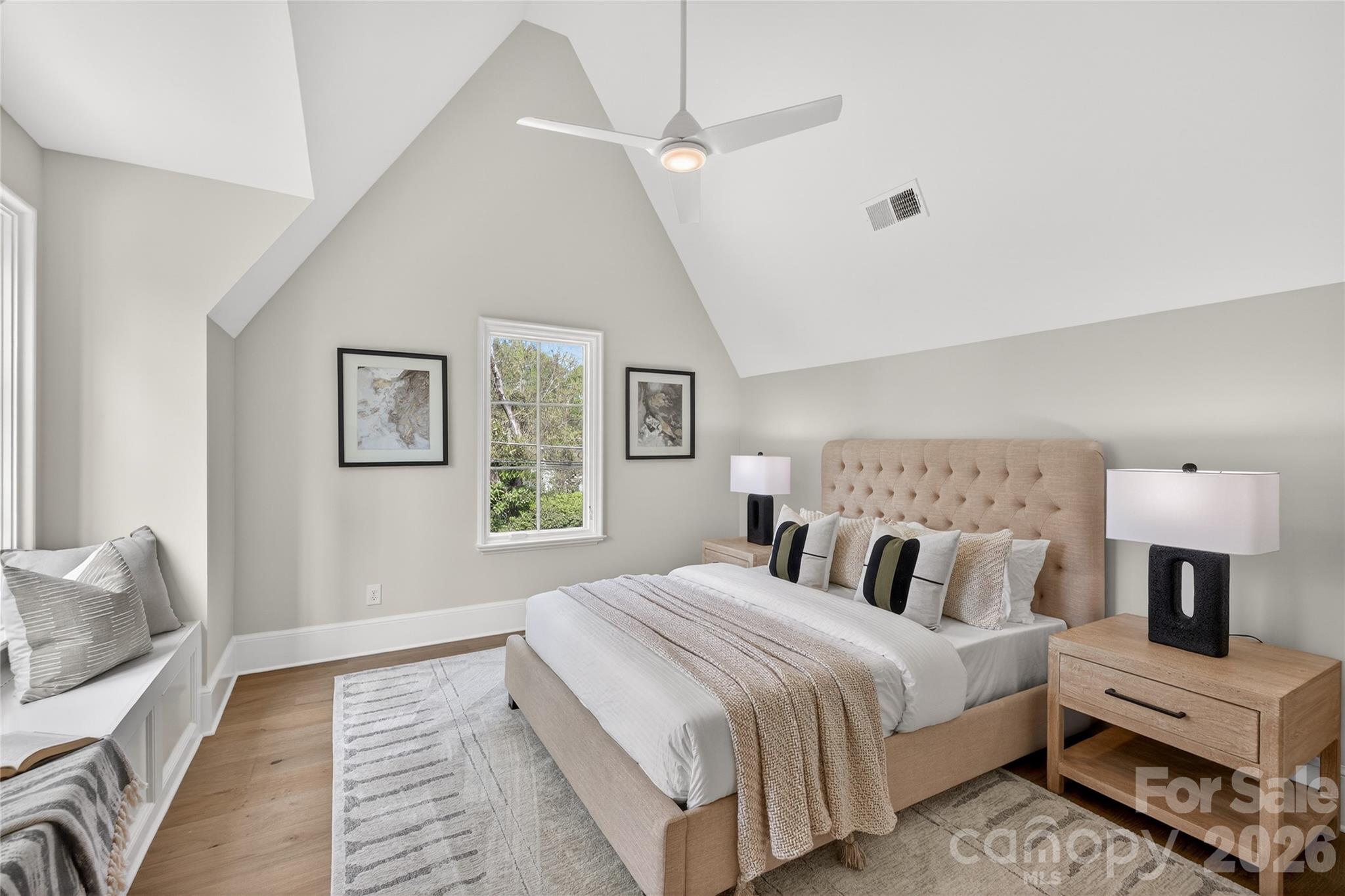 914 Edinburgh Lane — Charlotte
