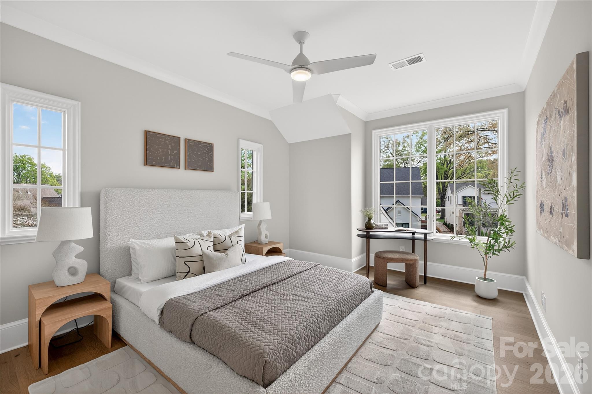 914 Edinburgh Lane — Charlotte
