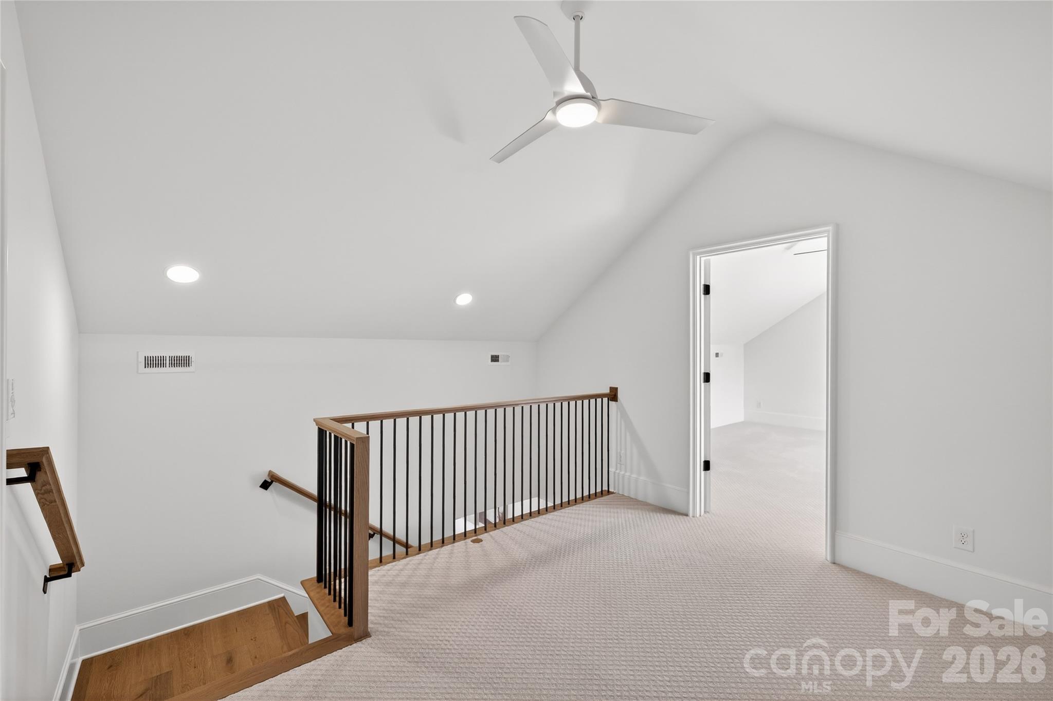 914 Edinburgh Lane — Charlotte