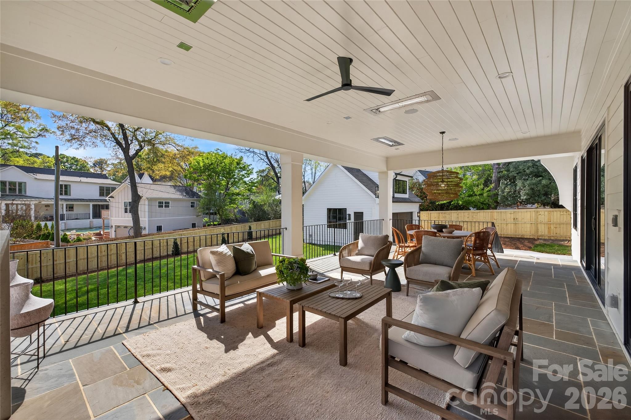 914 Edinburgh Lane — Charlotte