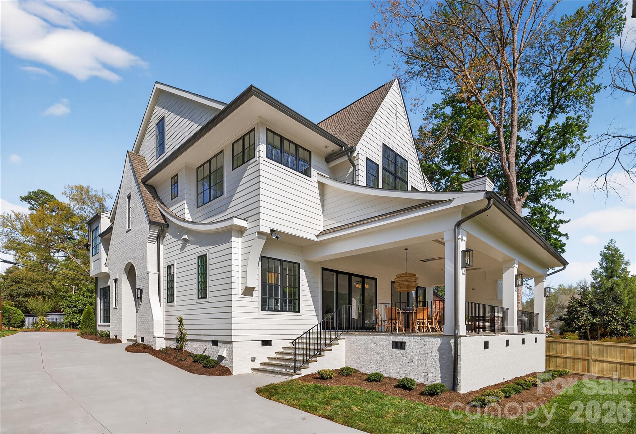 914 Edinburgh Lane — Charlotte