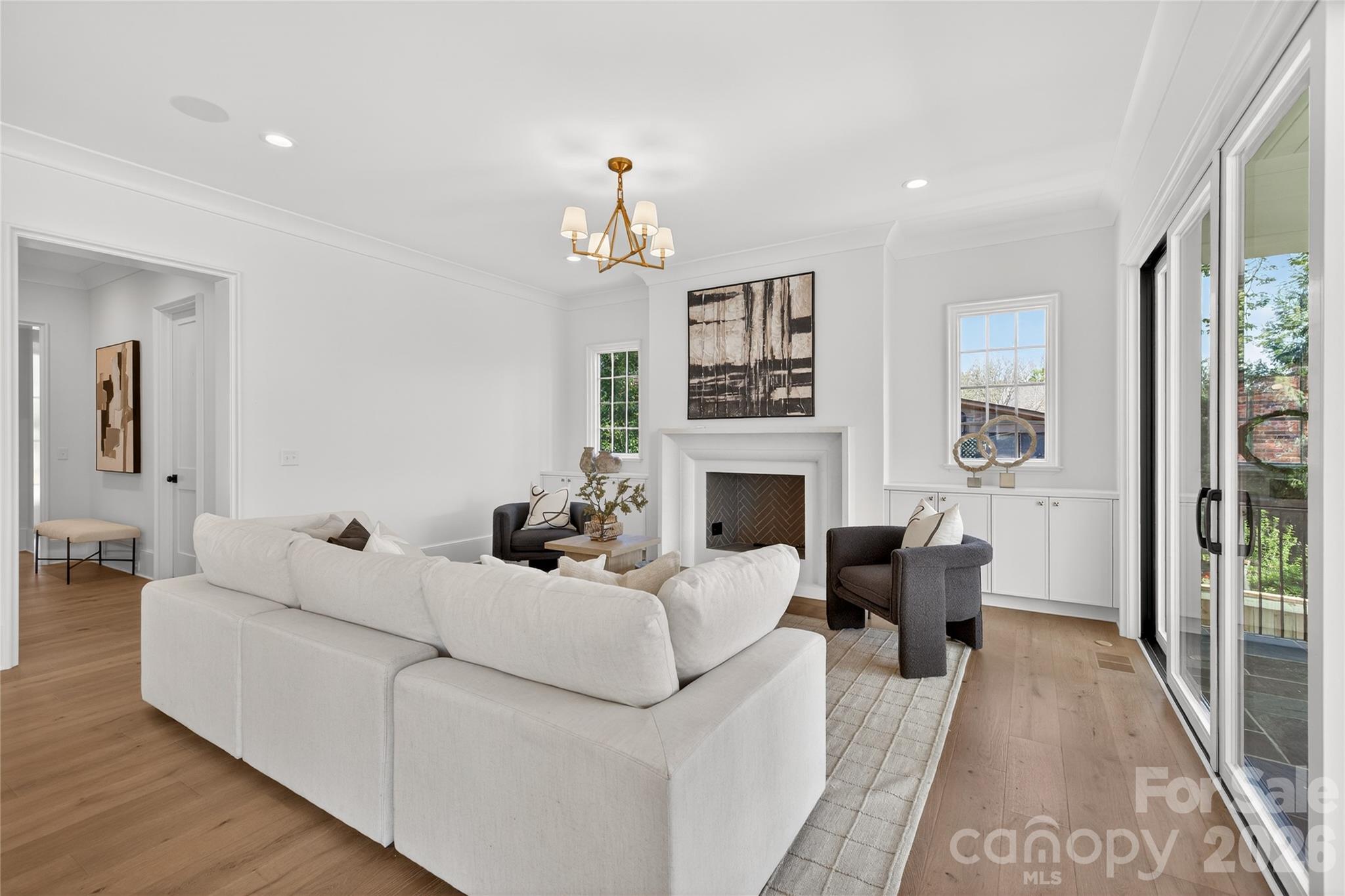 914 Edinburgh Lane — Charlotte