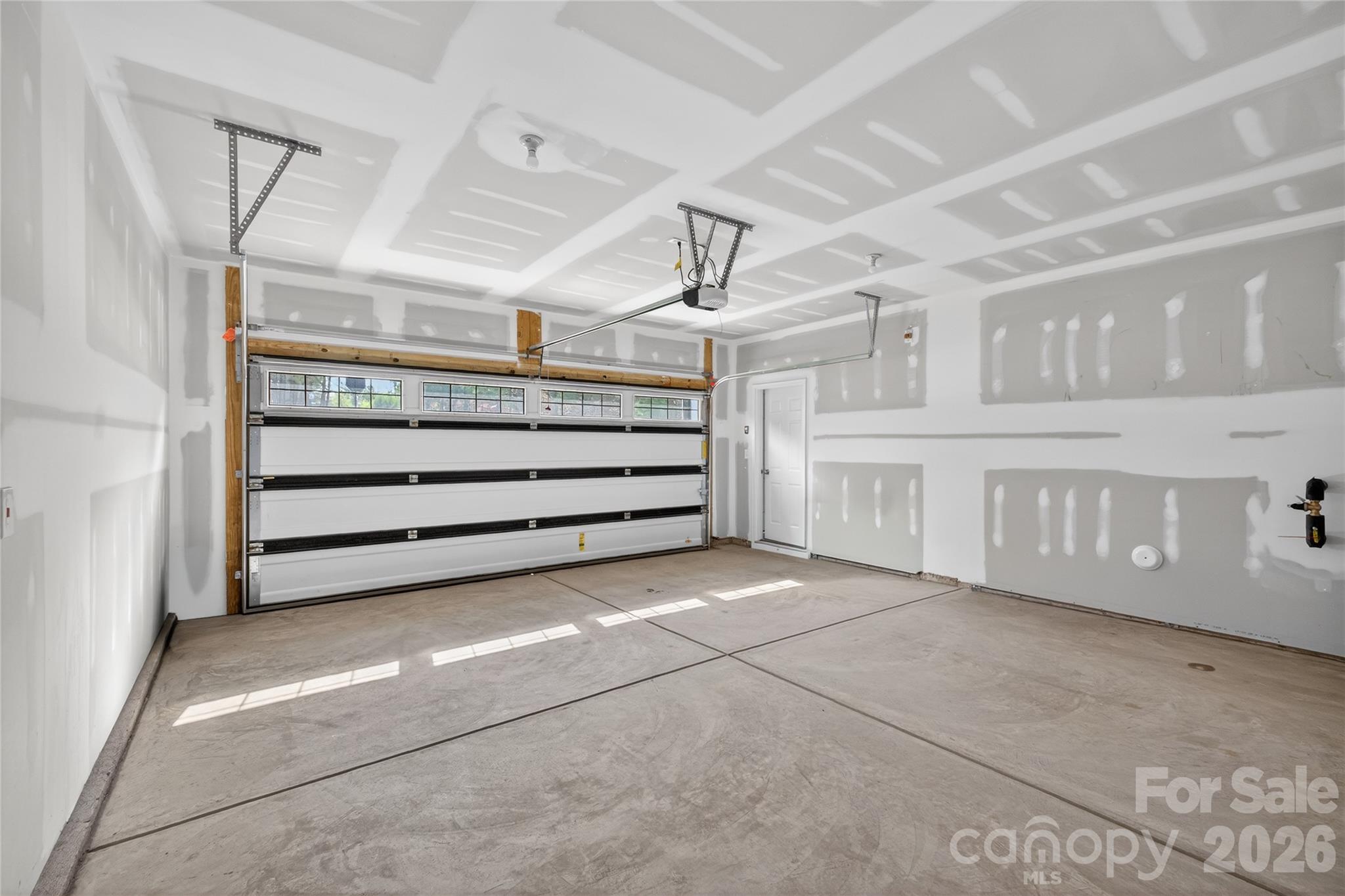 10345 Lakeshore Drive #84 — Lancaster