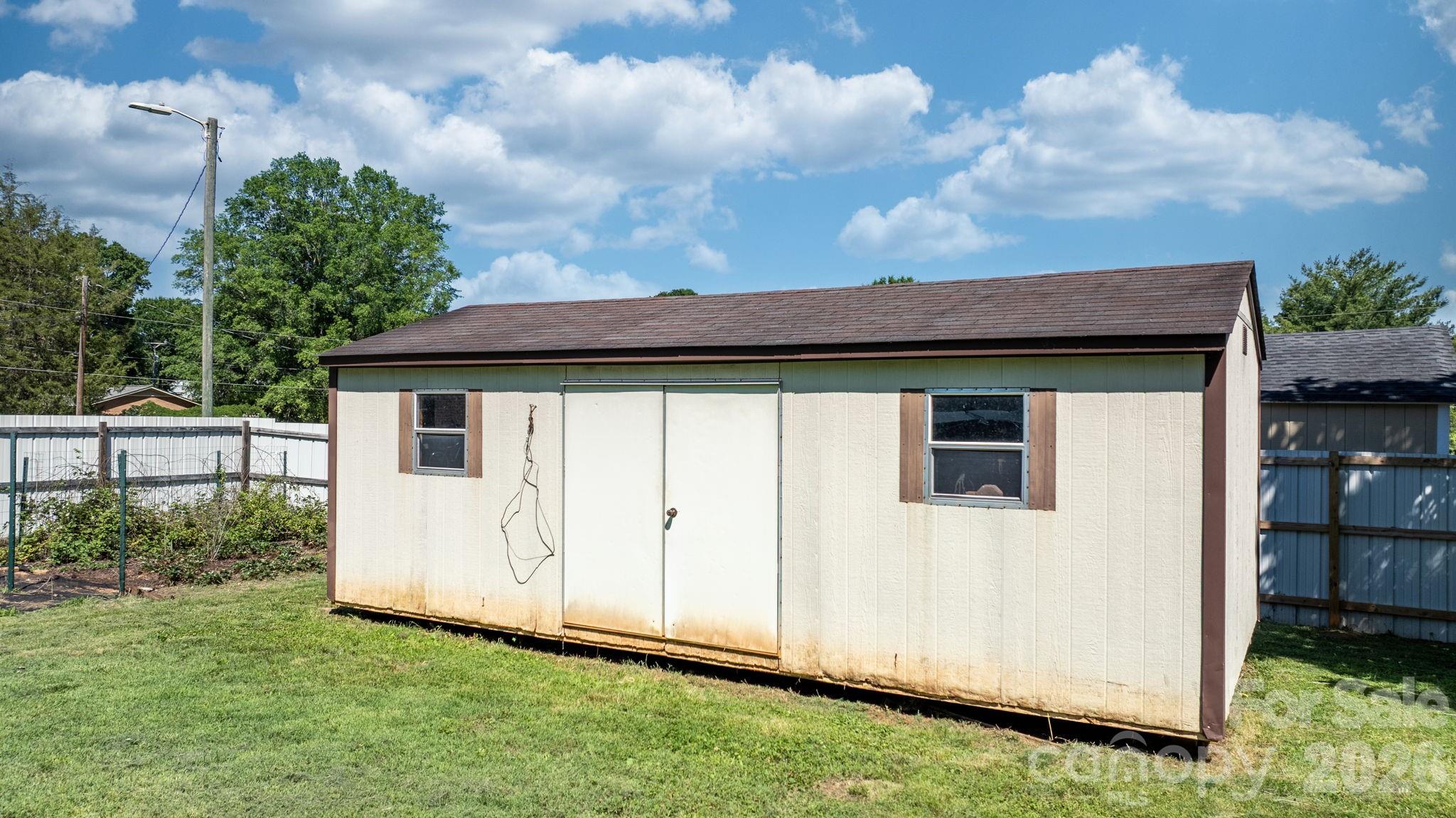 5208 W Piedmont Circle — Conover