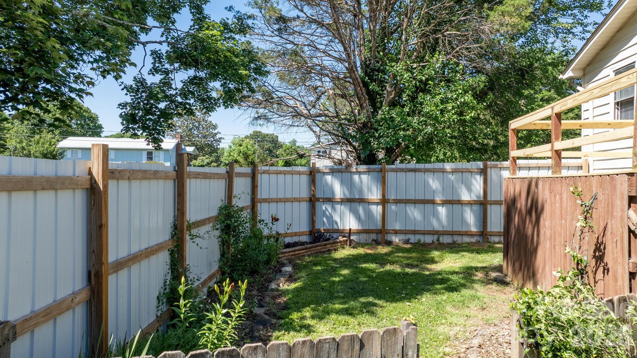 5208 W Piedmont Circle — Conover
