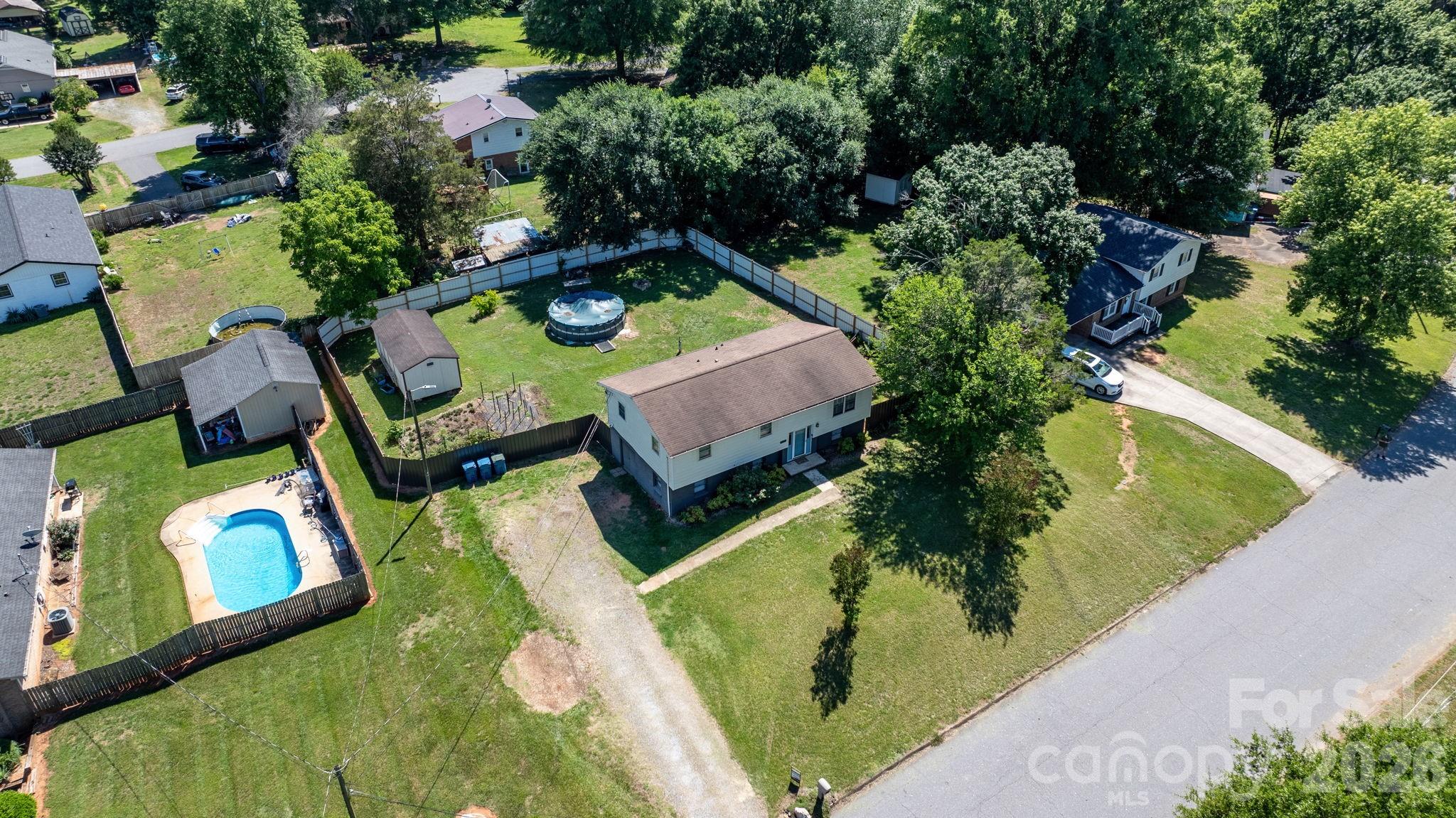 5208 W Piedmont Circle — Conover