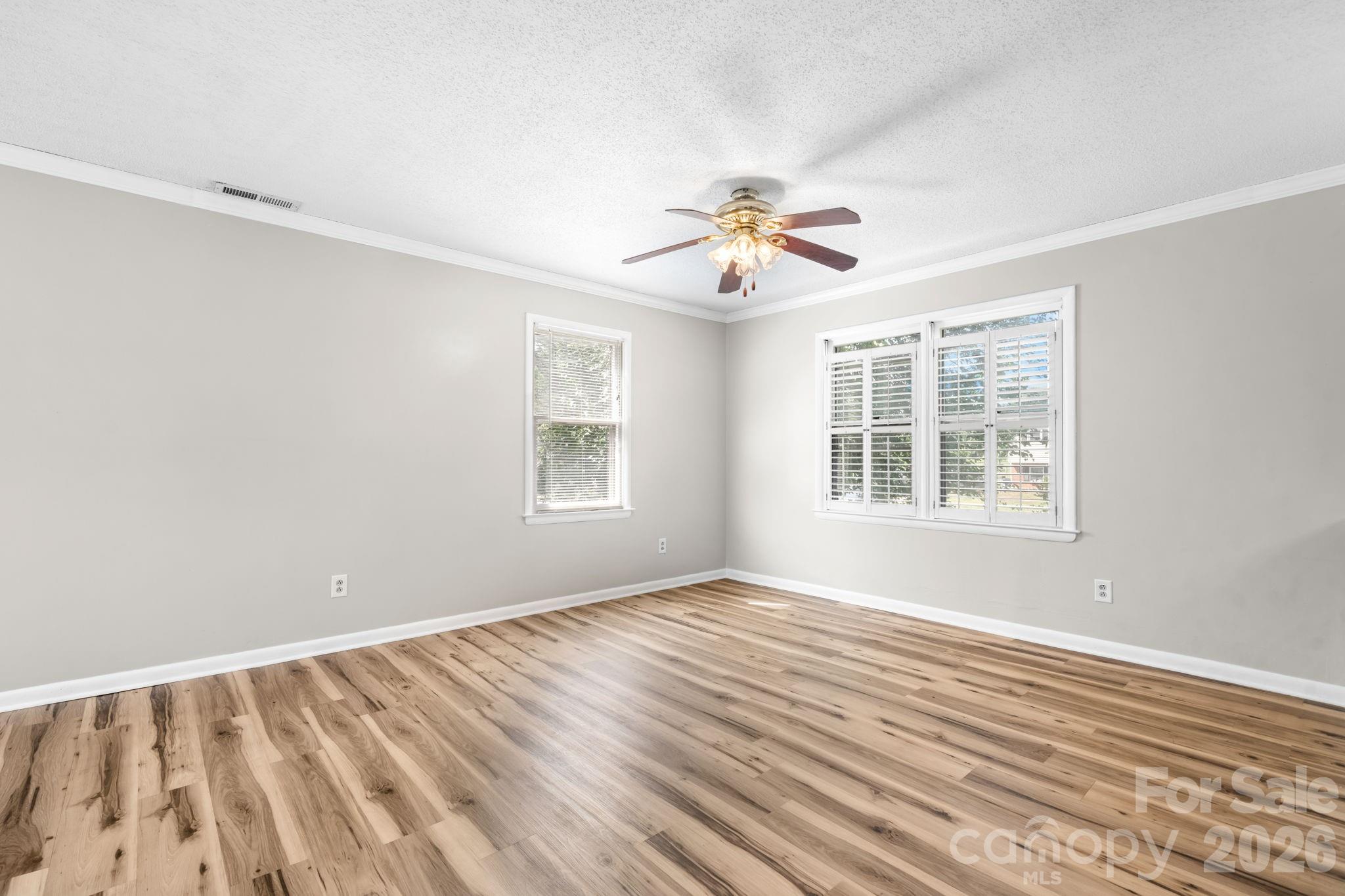 5208 W Piedmont Circle — Conover