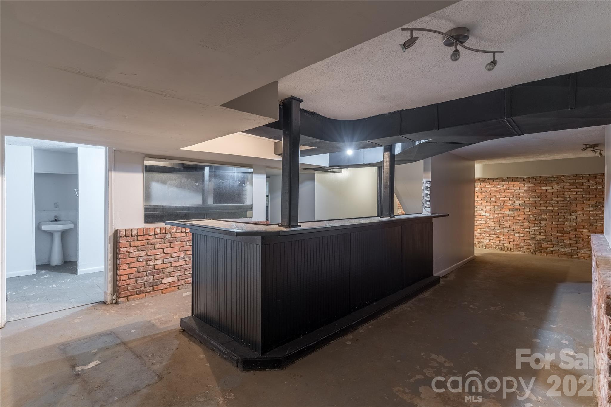 2200 Armstrong Park Drive — Gastonia