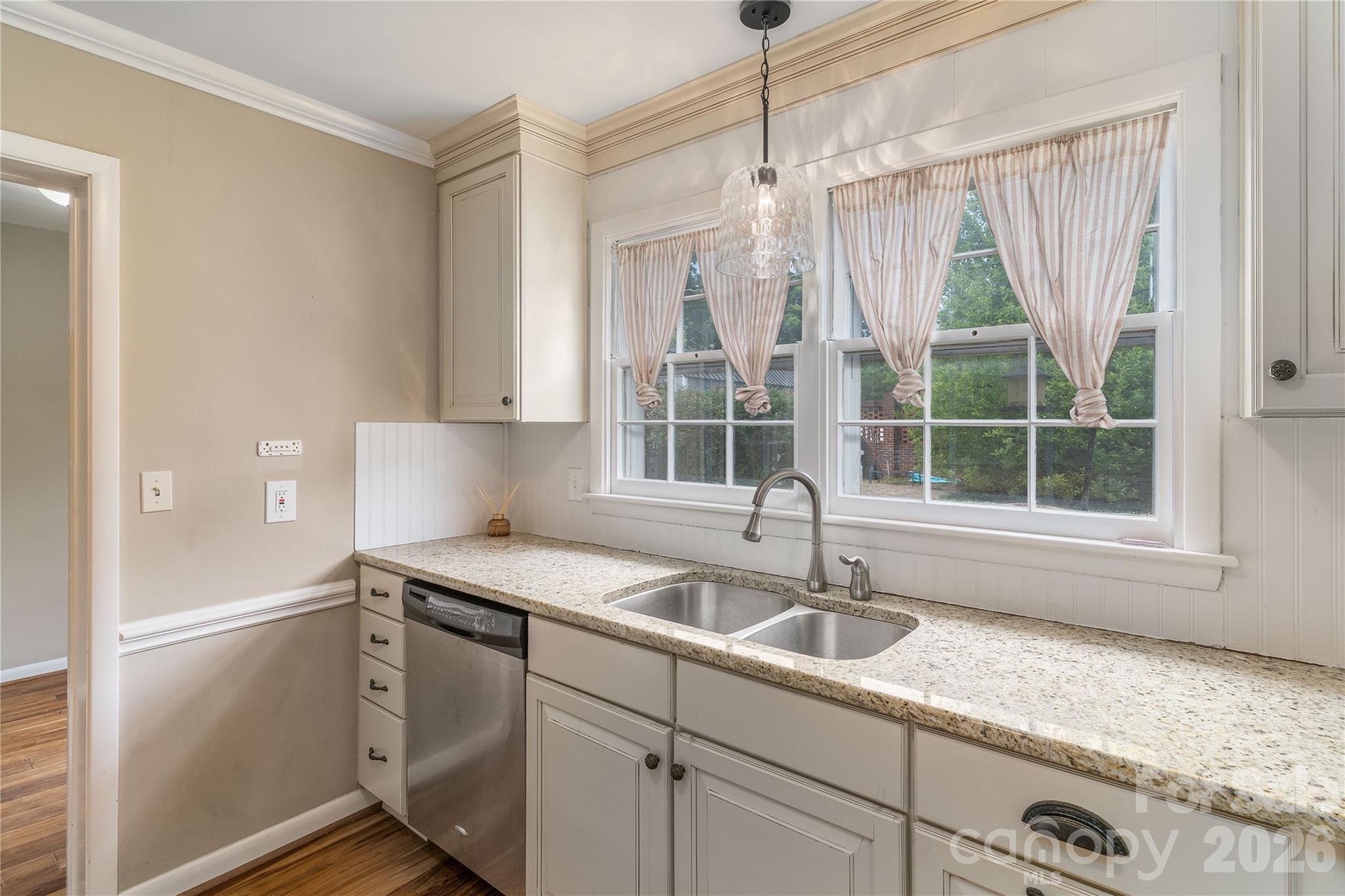 2200 Armstrong Park Drive — Gastonia