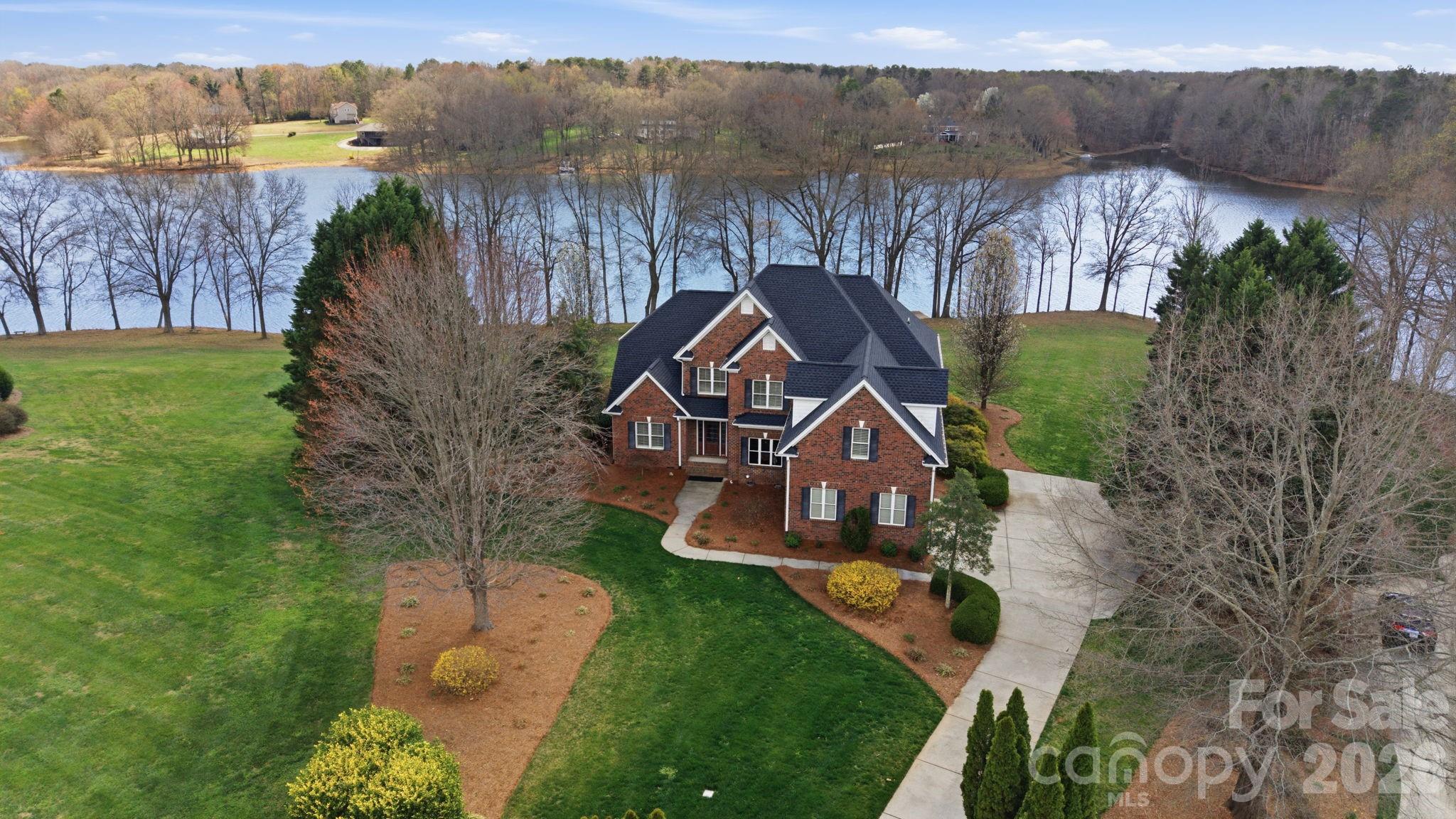 1132 Village Lake Drive — Monroe