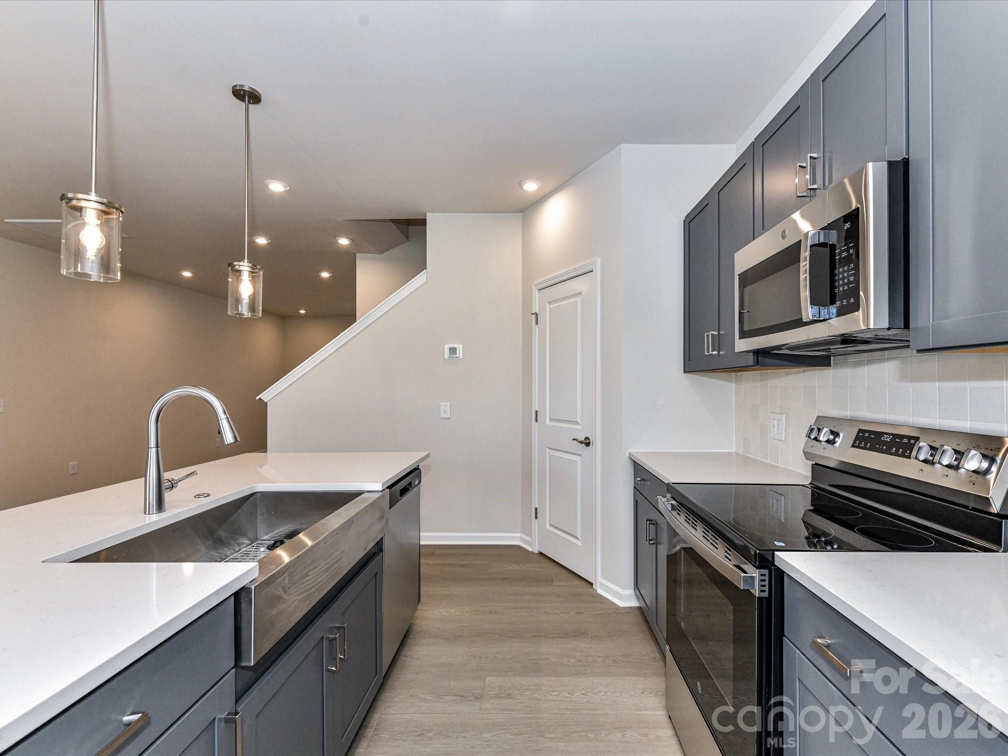 3041 Hutton Gardens Lane — Charlotte