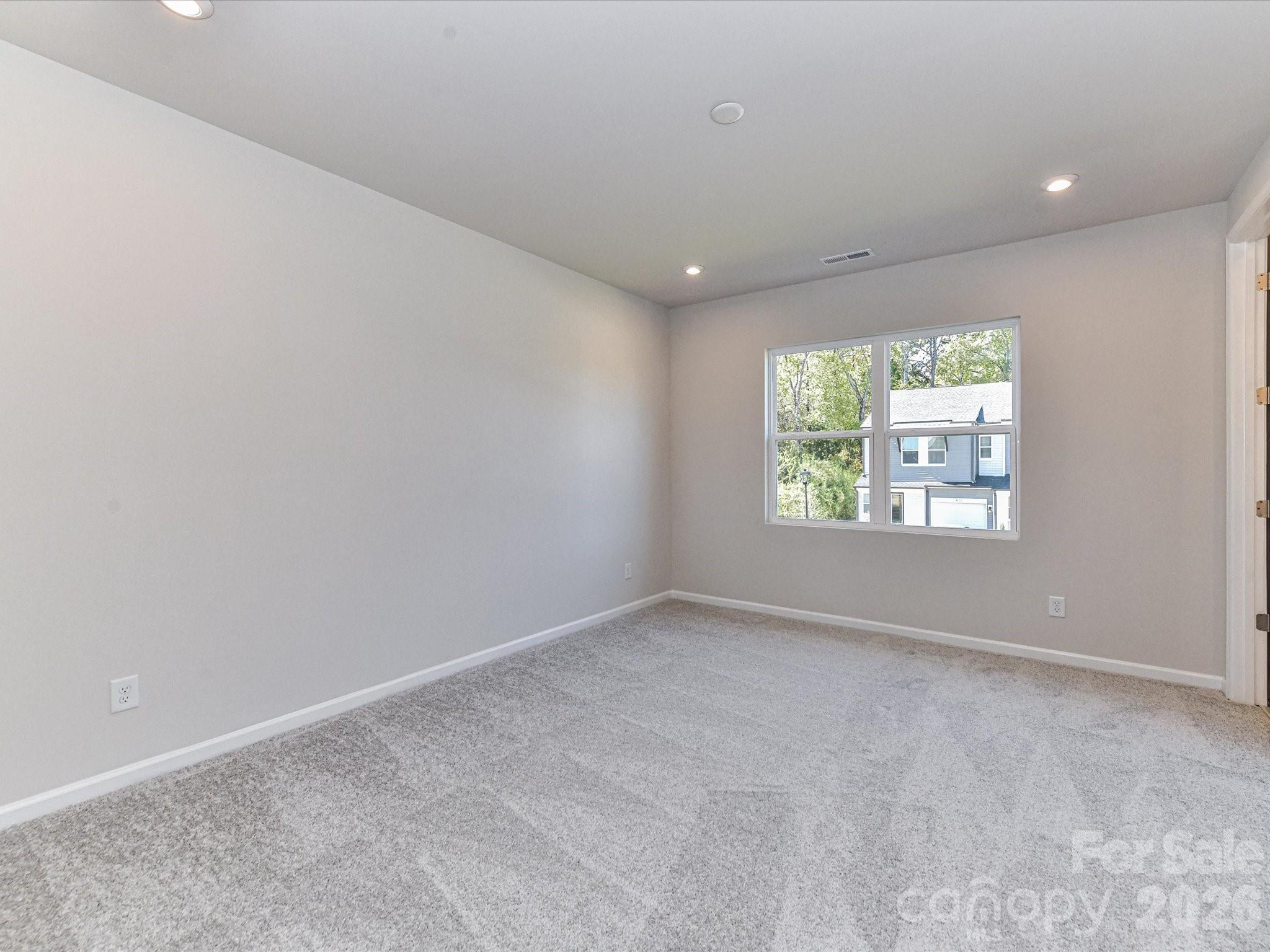 3041 Hutton Gardens Lane — Charlotte