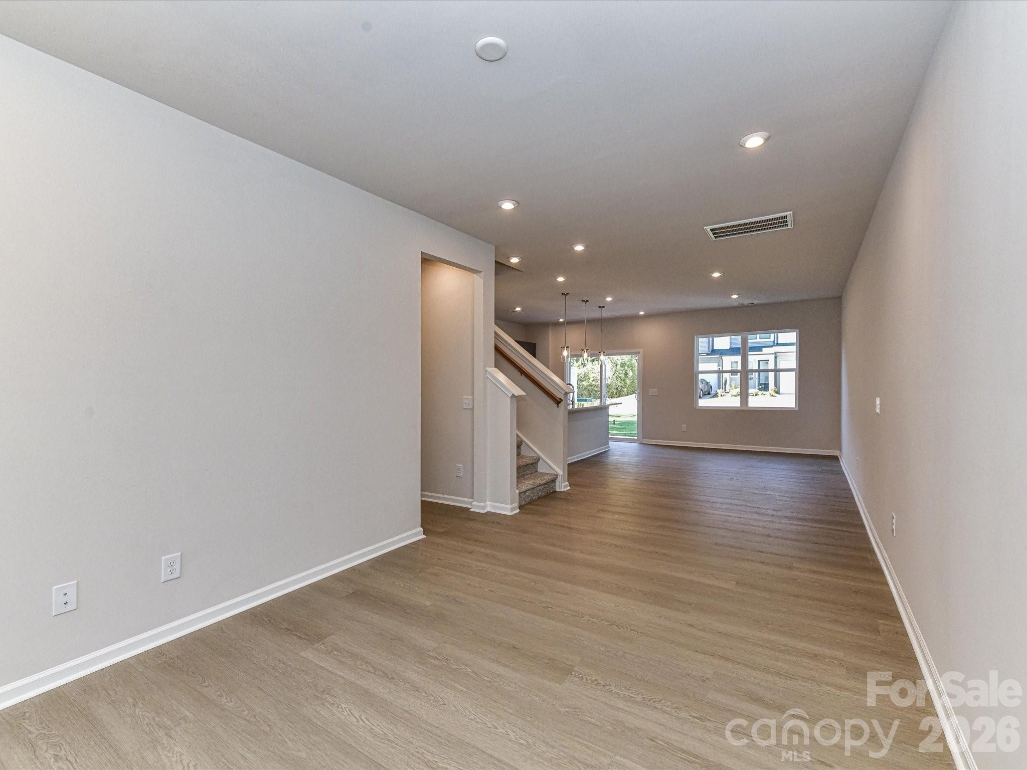3041 Hutton Gardens Lane — Charlotte