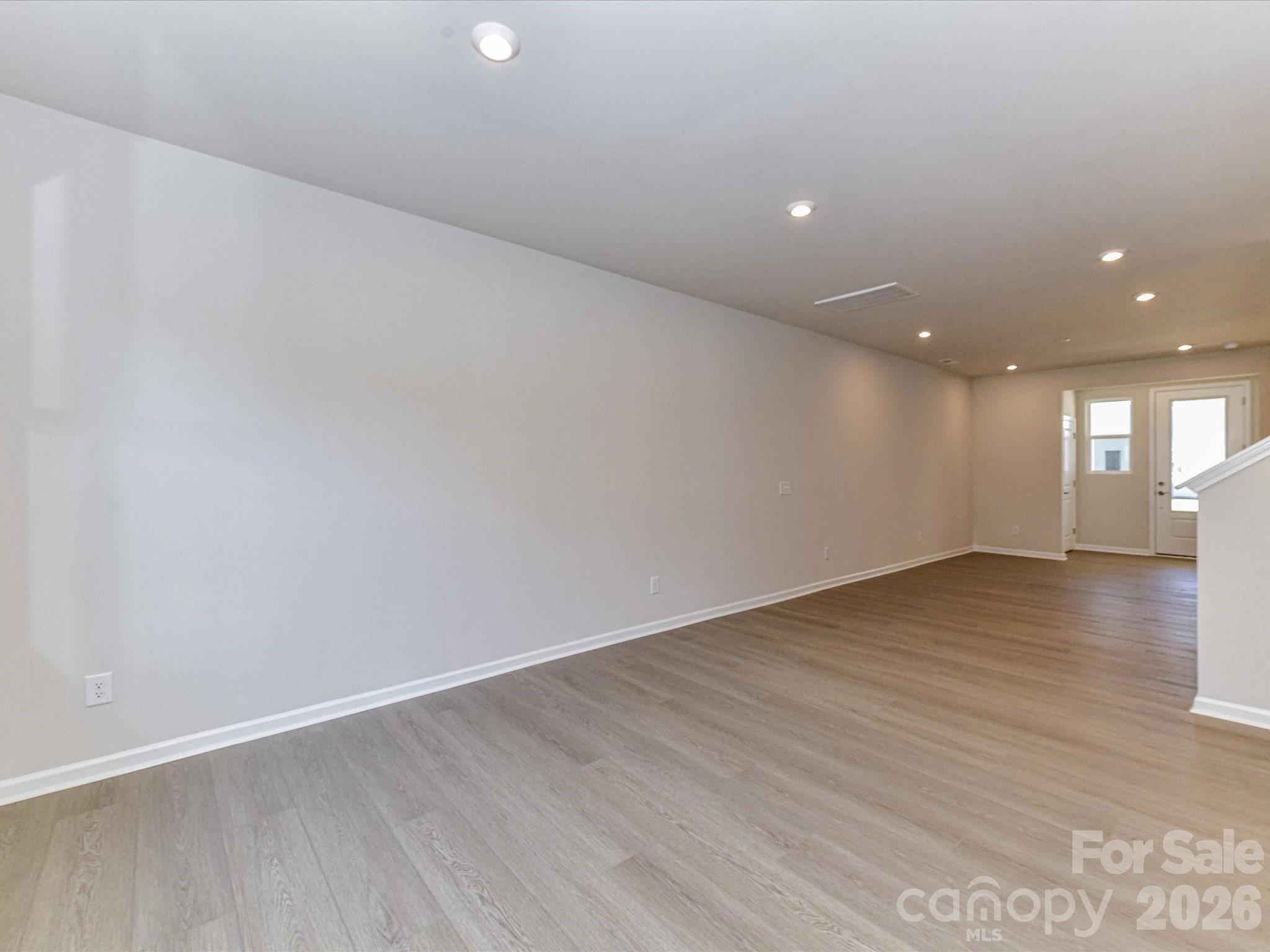 3041 Hutton Gardens Lane — Charlotte