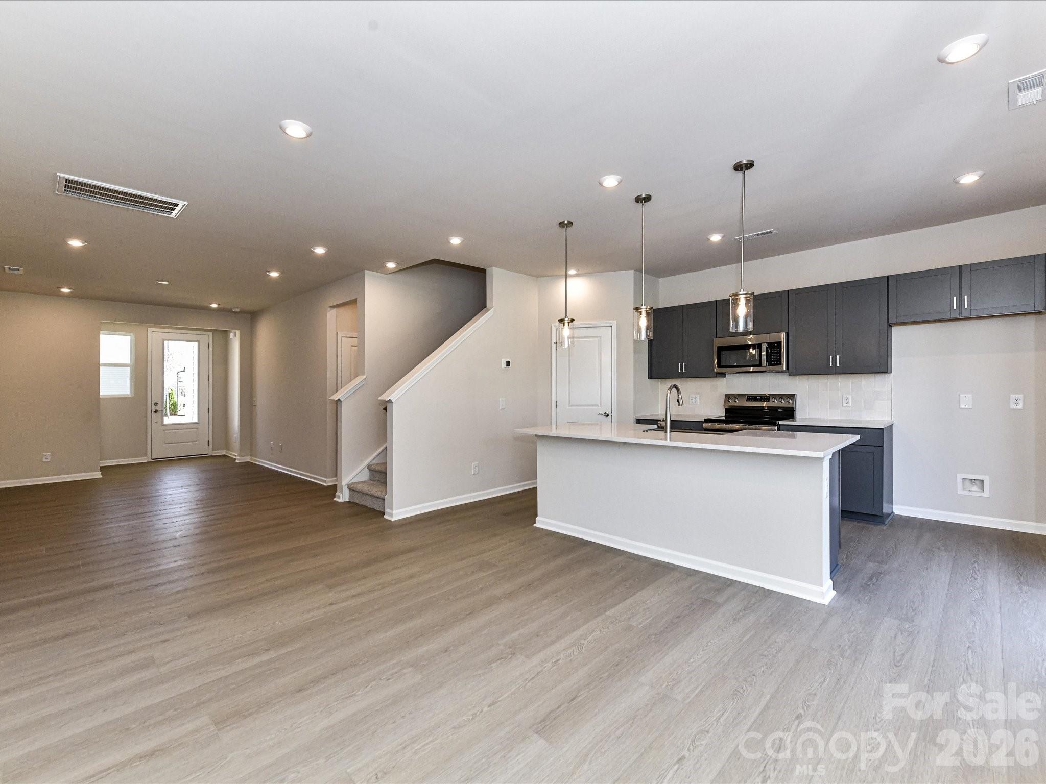 3041 Hutton Gardens Lane — Charlotte