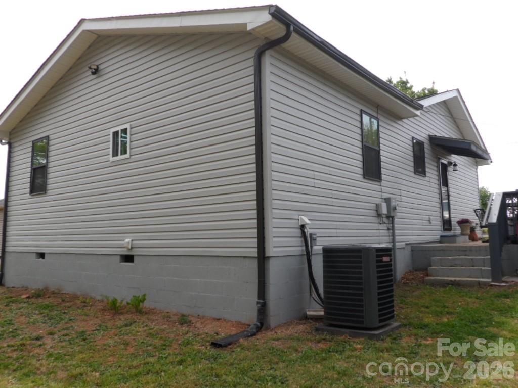 244 Holly Street — Hudson