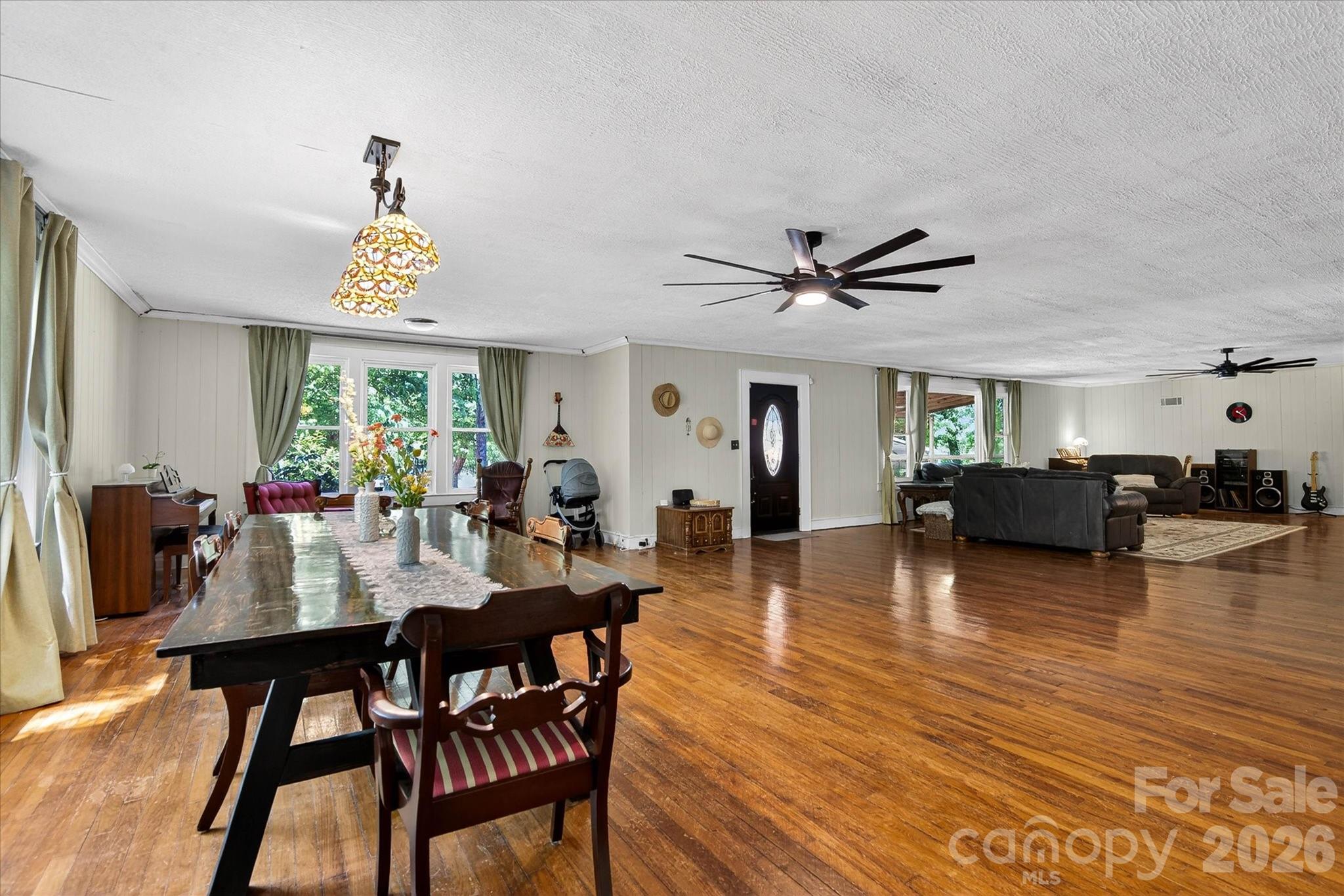 30640 Lockwood Drive — Albemarle