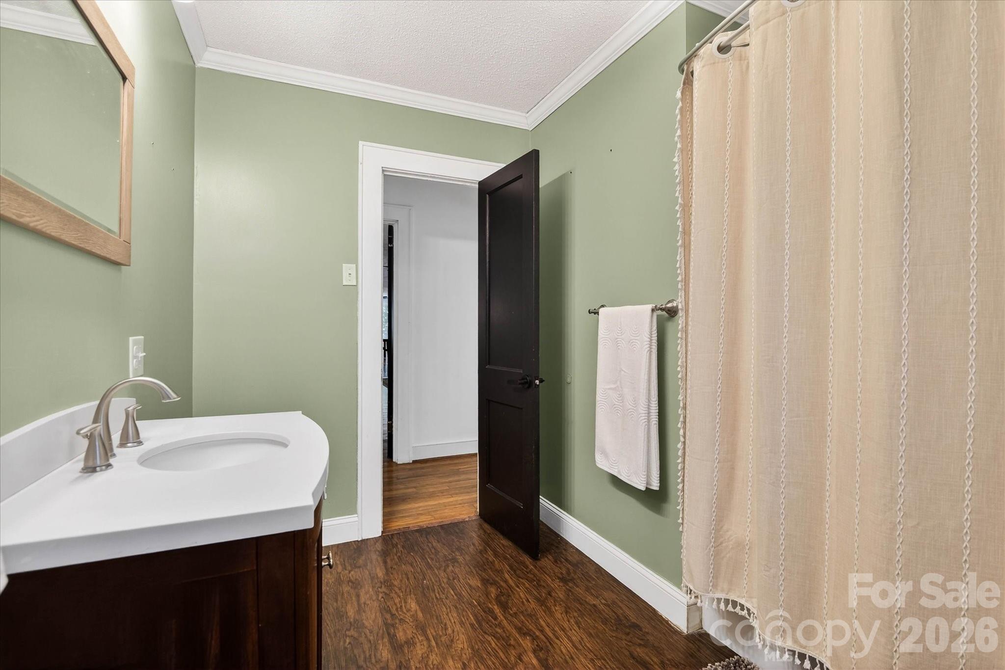 30640 Lockwood Drive — Albemarle