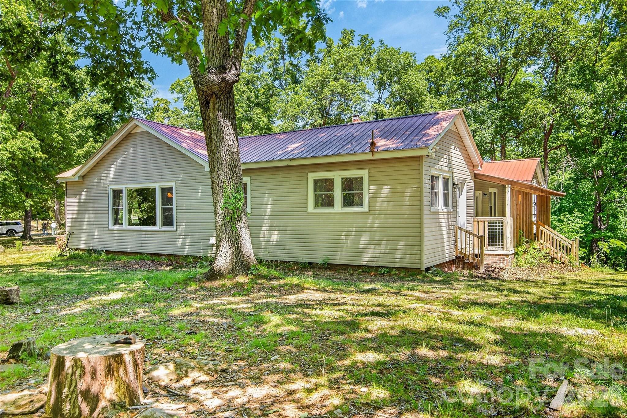 30640 Lockwood Drive — Albemarle
