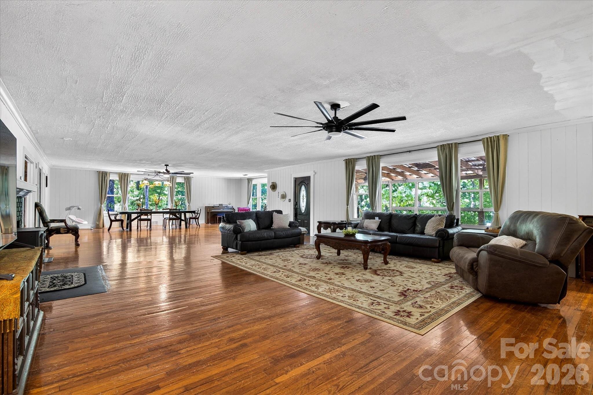 30640 Lockwood Drive — Albemarle
