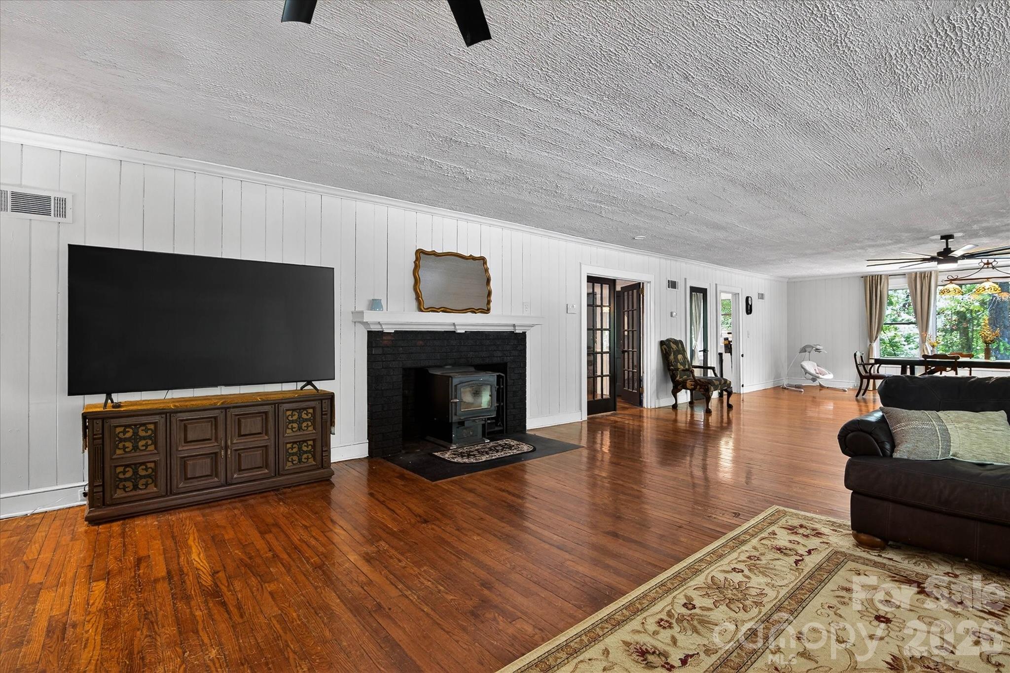 30640 Lockwood Drive — Albemarle