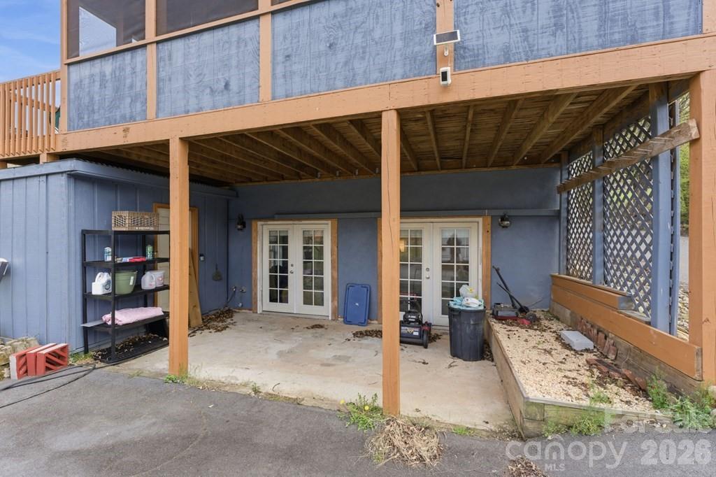 81 Bullfrog Cove Road — Sylva