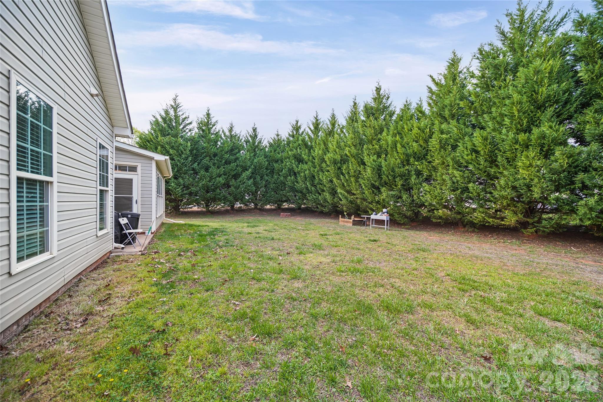 2001 Lake Vista Drive — Mount Holly